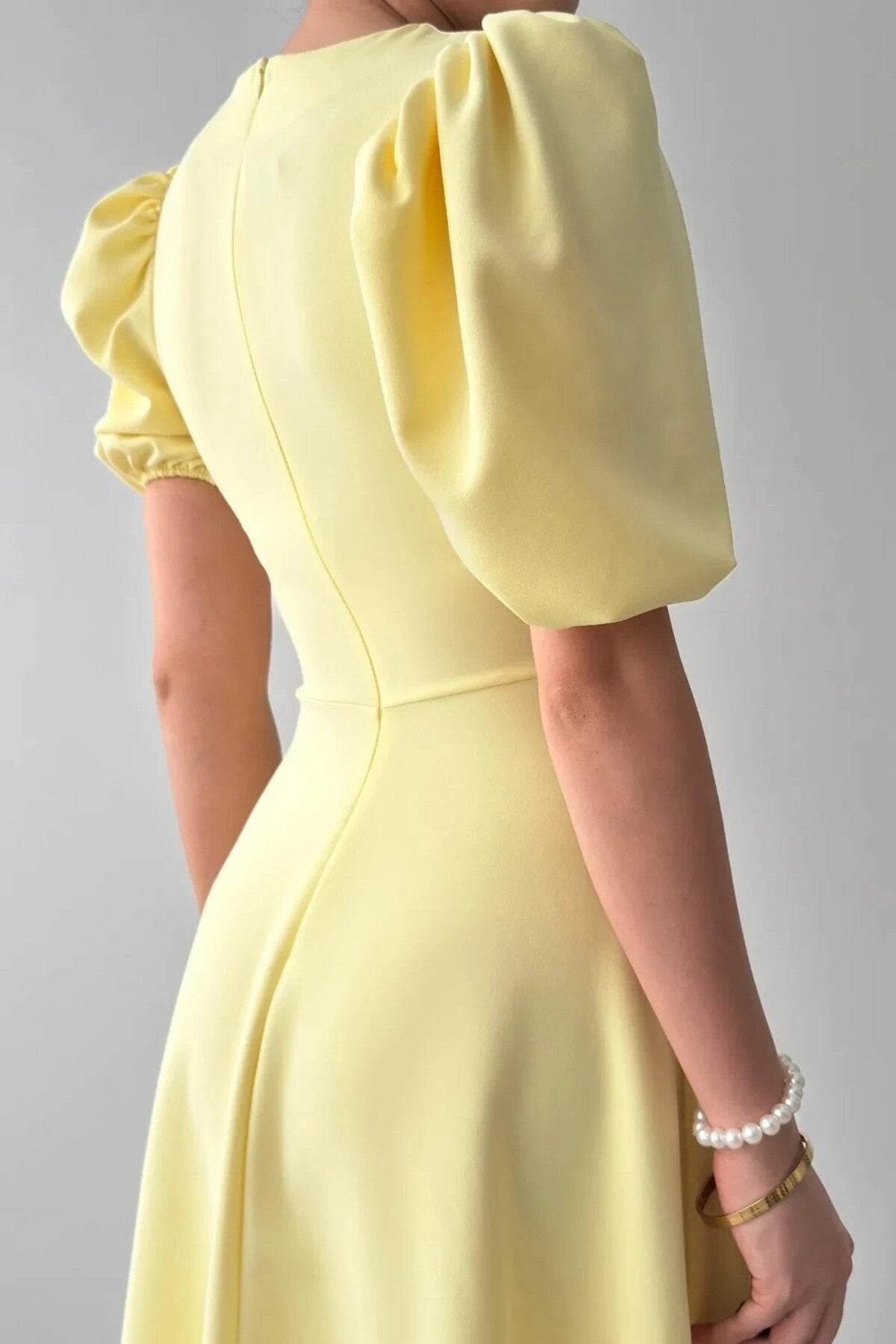 KADIN BALON KOL ETEĞİ KLOŞ MİDİ BOY ELBİSE