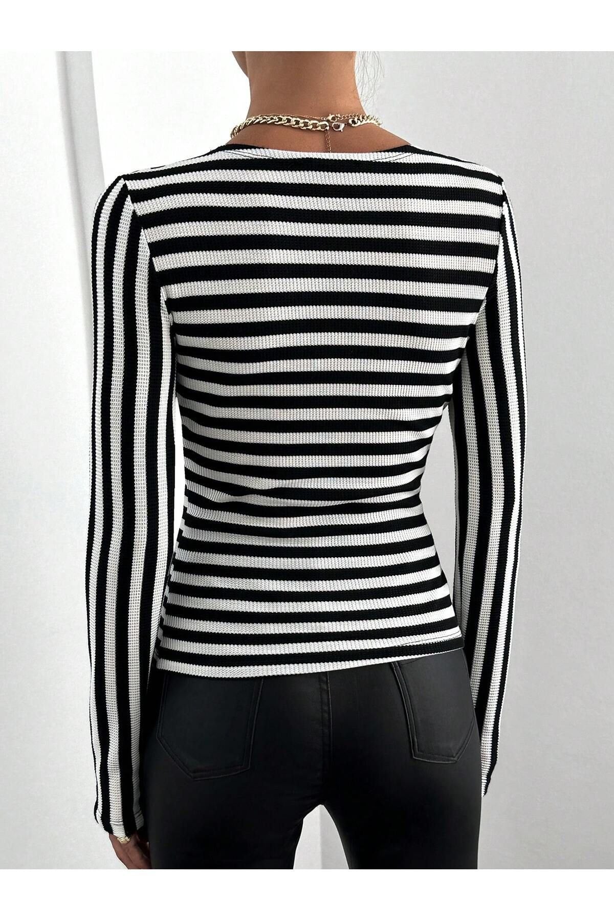 KADIN KUMAŞ ÖZELLİKLİ ÇİZGİLİ V YAKA LİKRALI ÖRME KUMAŞ BLUZ