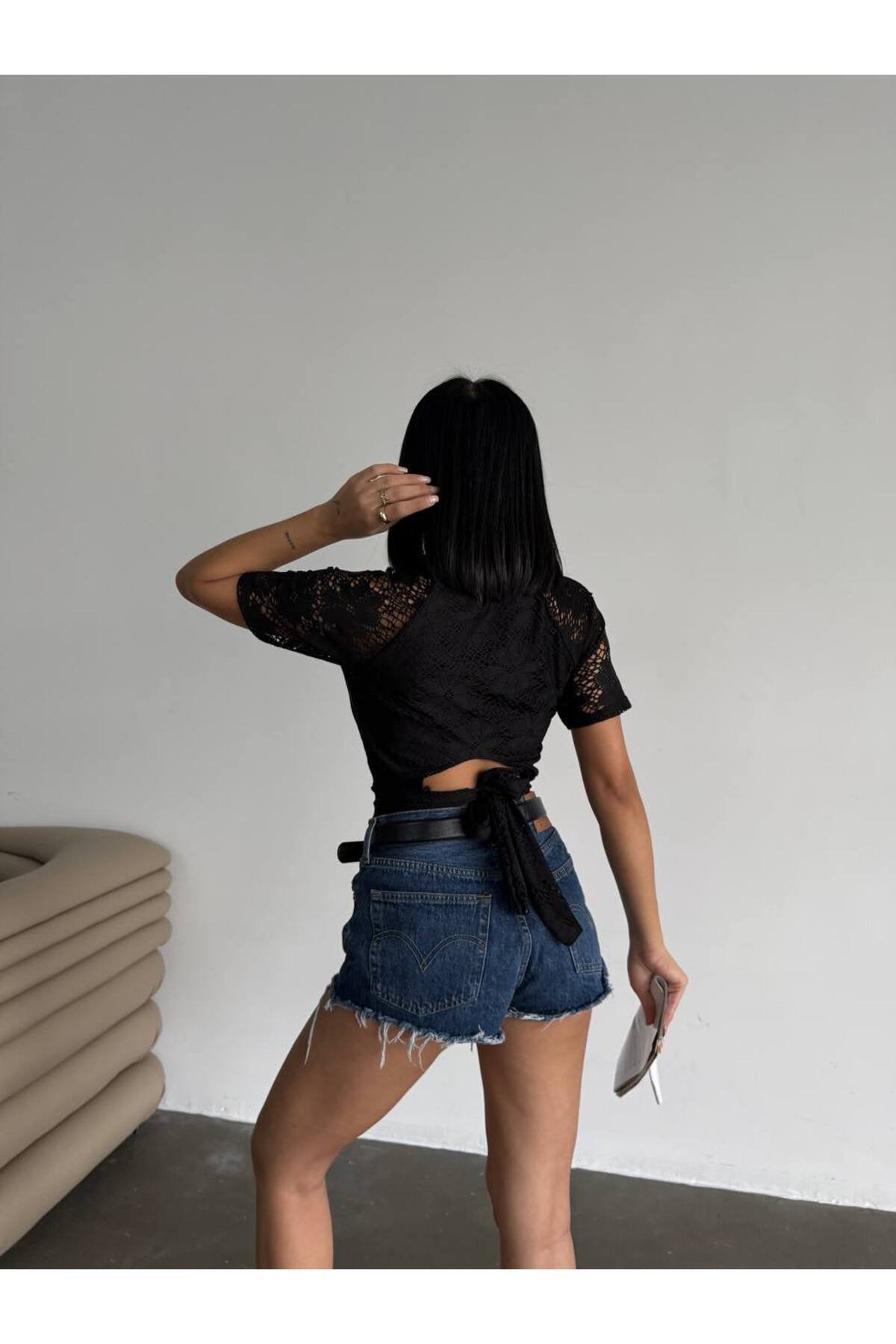 KADIN ARKASI KUŞAKLI ASTARLI DANTEL BLUZ