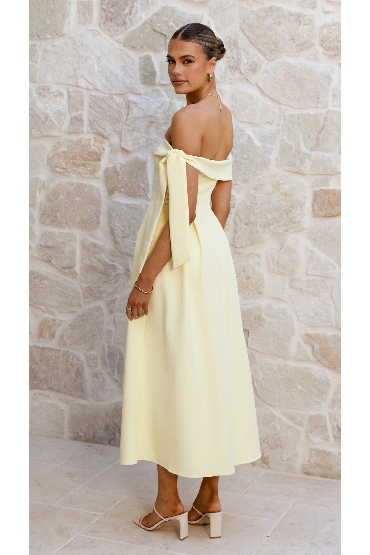 KADIN DÜŞÜK OMUZ KURDELE DETAYLI ATLAS KUMAŞ MİDİ BOY DÜĞÜN NİŞAN DAVET ELBİSESİ