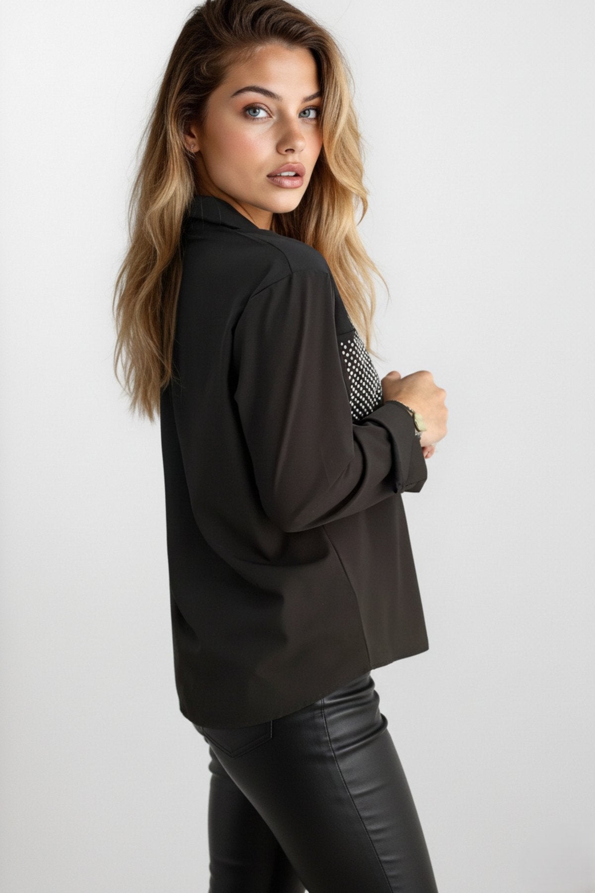 KADIN CEPLERİ TAŞLI UZUN KOL GÖMLEK