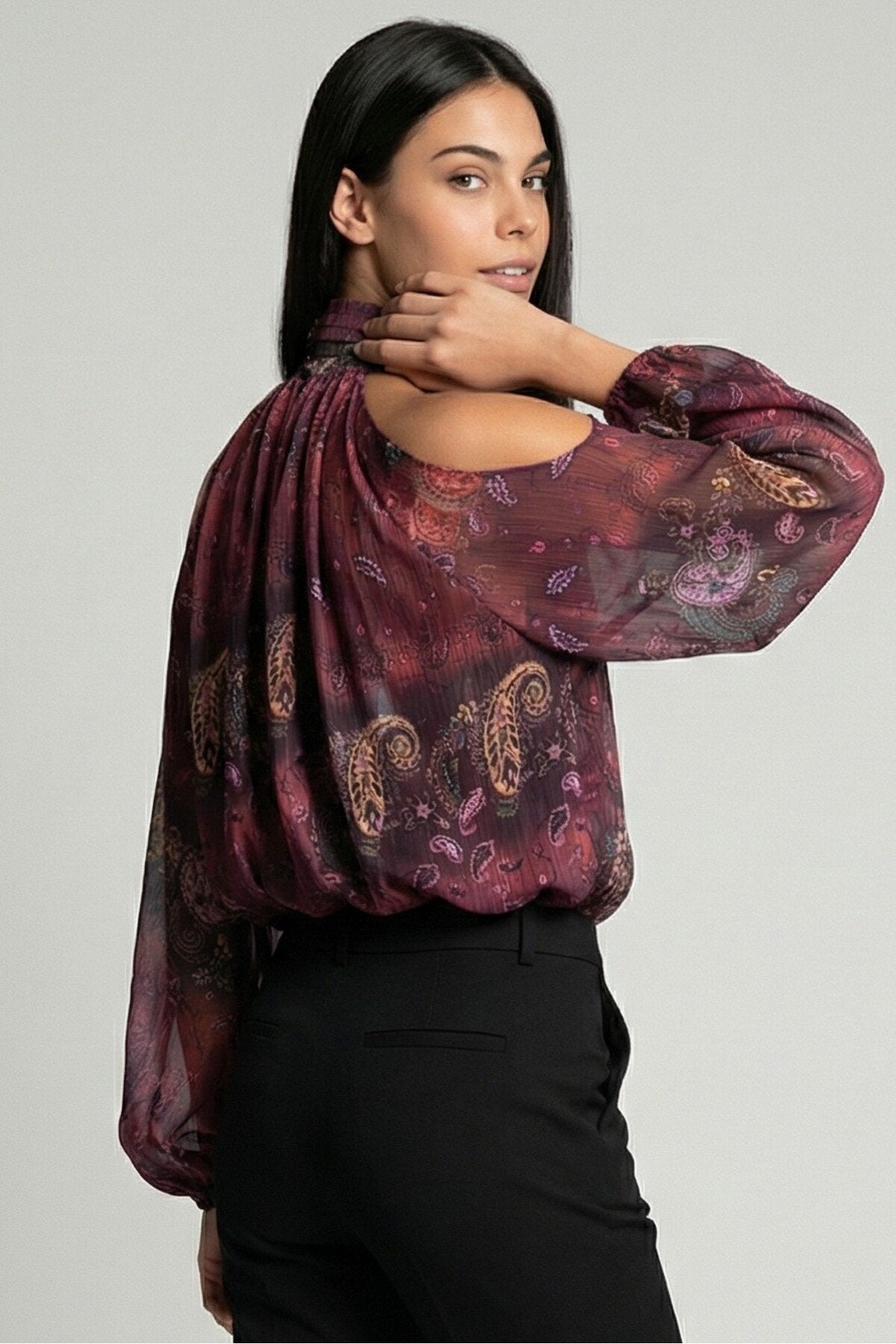 KADIN BALIKÇI YAKA BALON KOL OMUZU AÇIK ASTARLI ŞİFON BLUZ