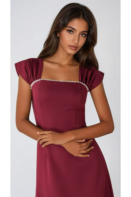 KADIN YAKASI İNCİ DETAYLI ATLAS KUMAŞ MİDİ BOY DÜĞÜN NİŞAN SÖZ DAVET ELBİSESİ