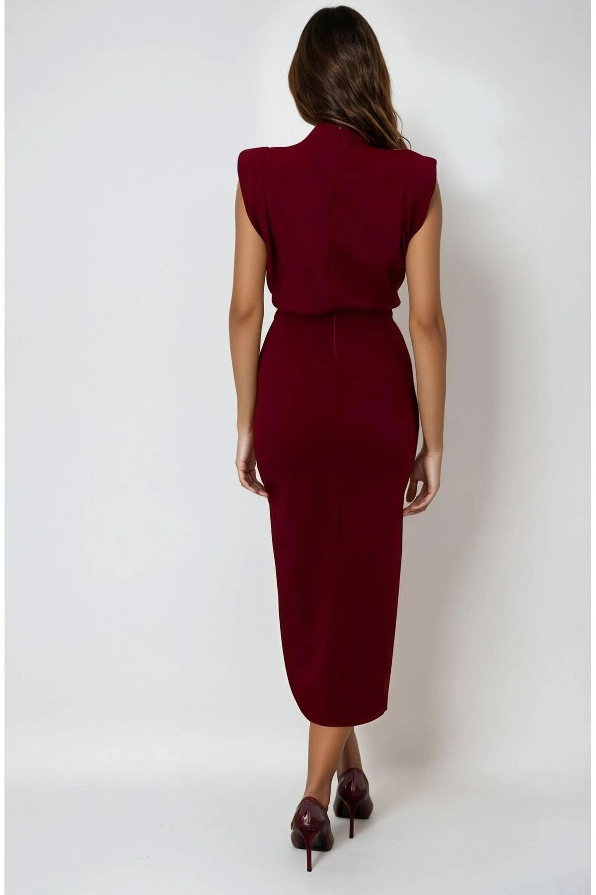 KADIN VATKALI BROŞ DETAYLI ESNEK KUMAŞ ANVELOP KESİM DÜĞÜN DAVET SÖZ NİŞAN ELBİSESİ