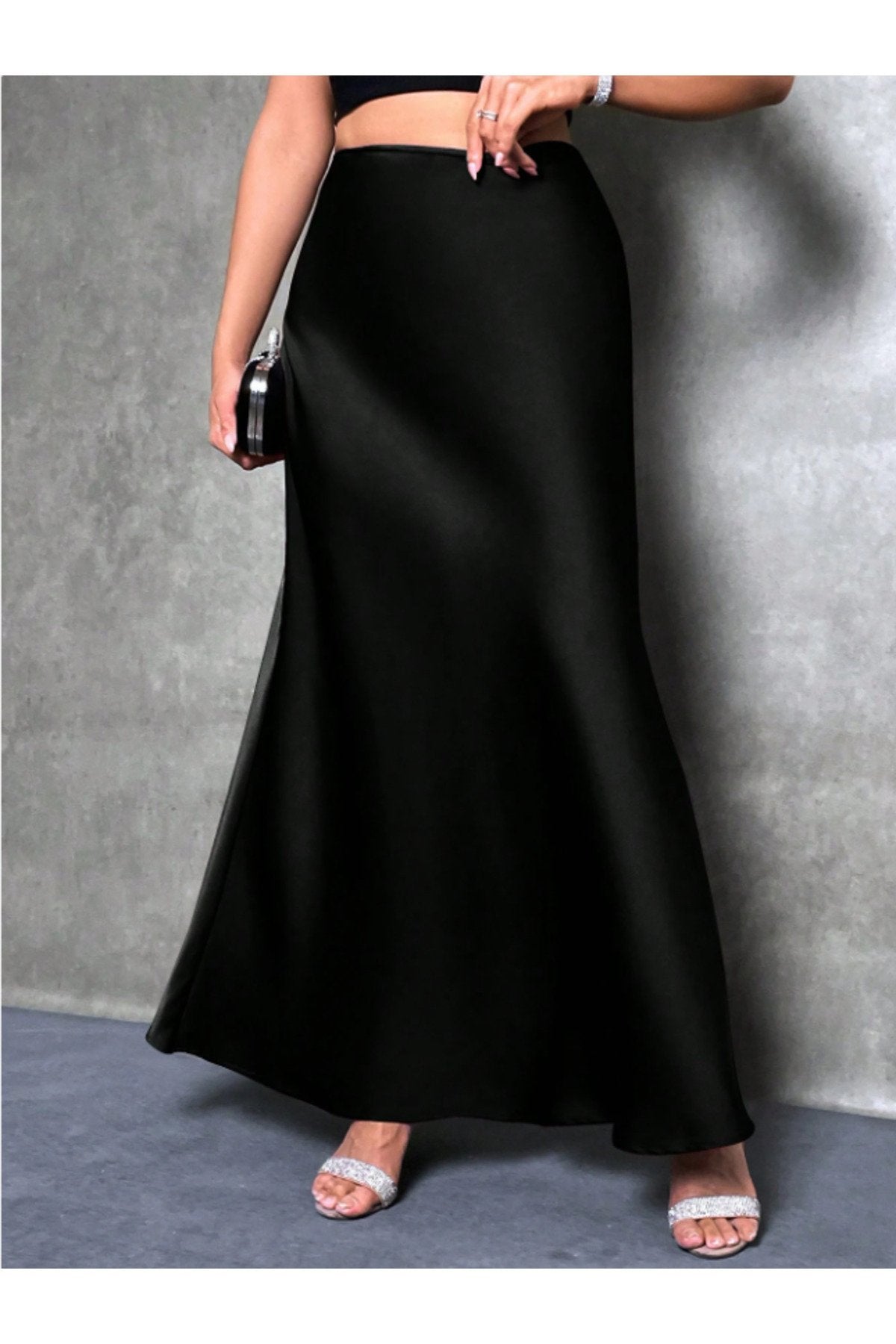 KADIN YÜKSEK BEL UZUN BOY SATEN ETEK