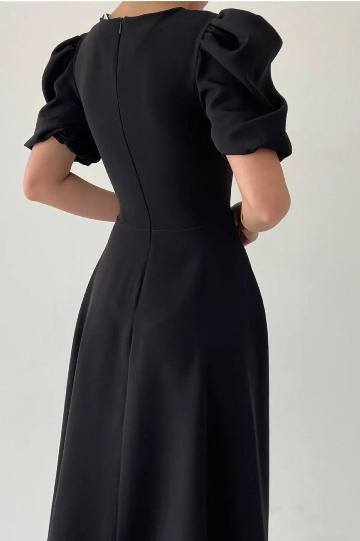 KADIN BALON KOL ETEĞİ KLOŞ MİDİ BOY ELBİSE