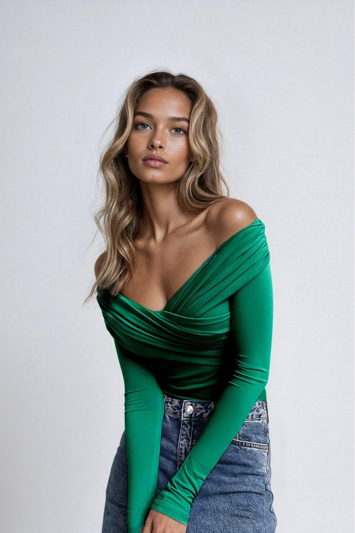 KADIN ÇAPRAZ YAKA DRAPE DETAYLI ESNEK KUMAŞ TASARIM BLUZ