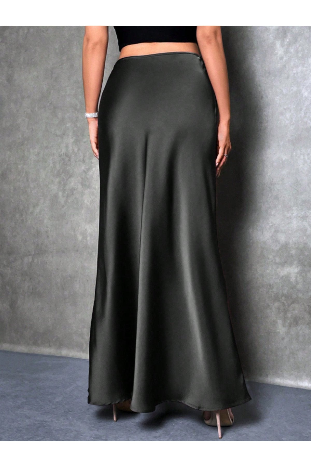 KADIN YÜKSEK BEL UZUN BOY SATEN ETEK