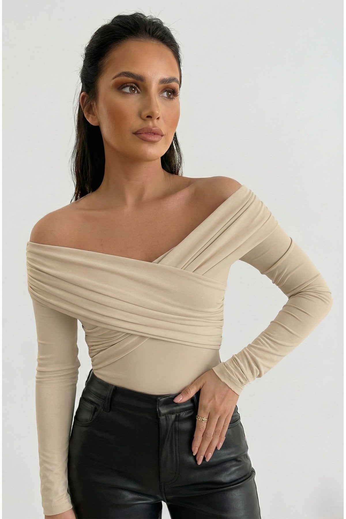 KADIN ÇAPRAZ YAKA DRAPE DETAYLI ESNEK KUMAŞ TASARIM BLUZ