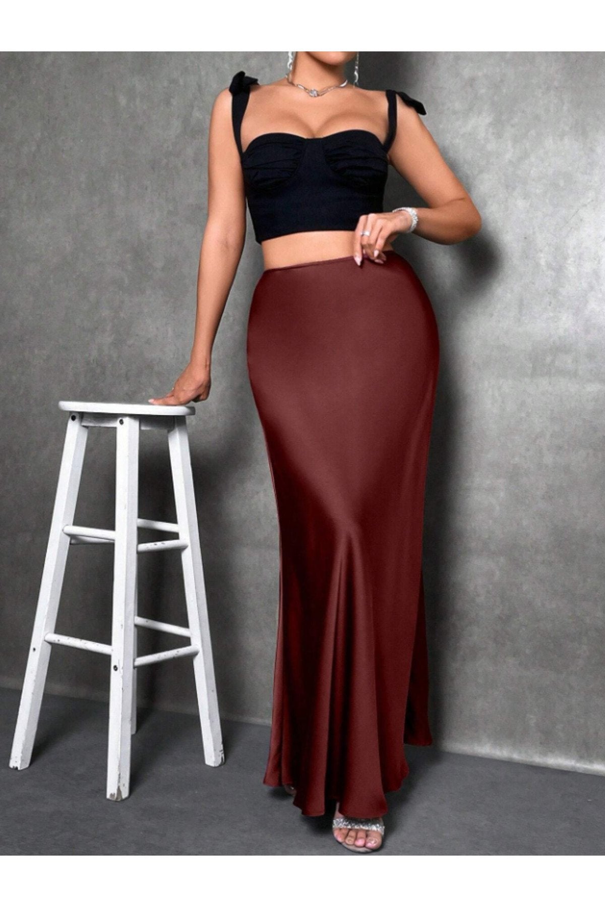 KADIN YÜKSEK BEL UZUN BOY SATEN ETEK