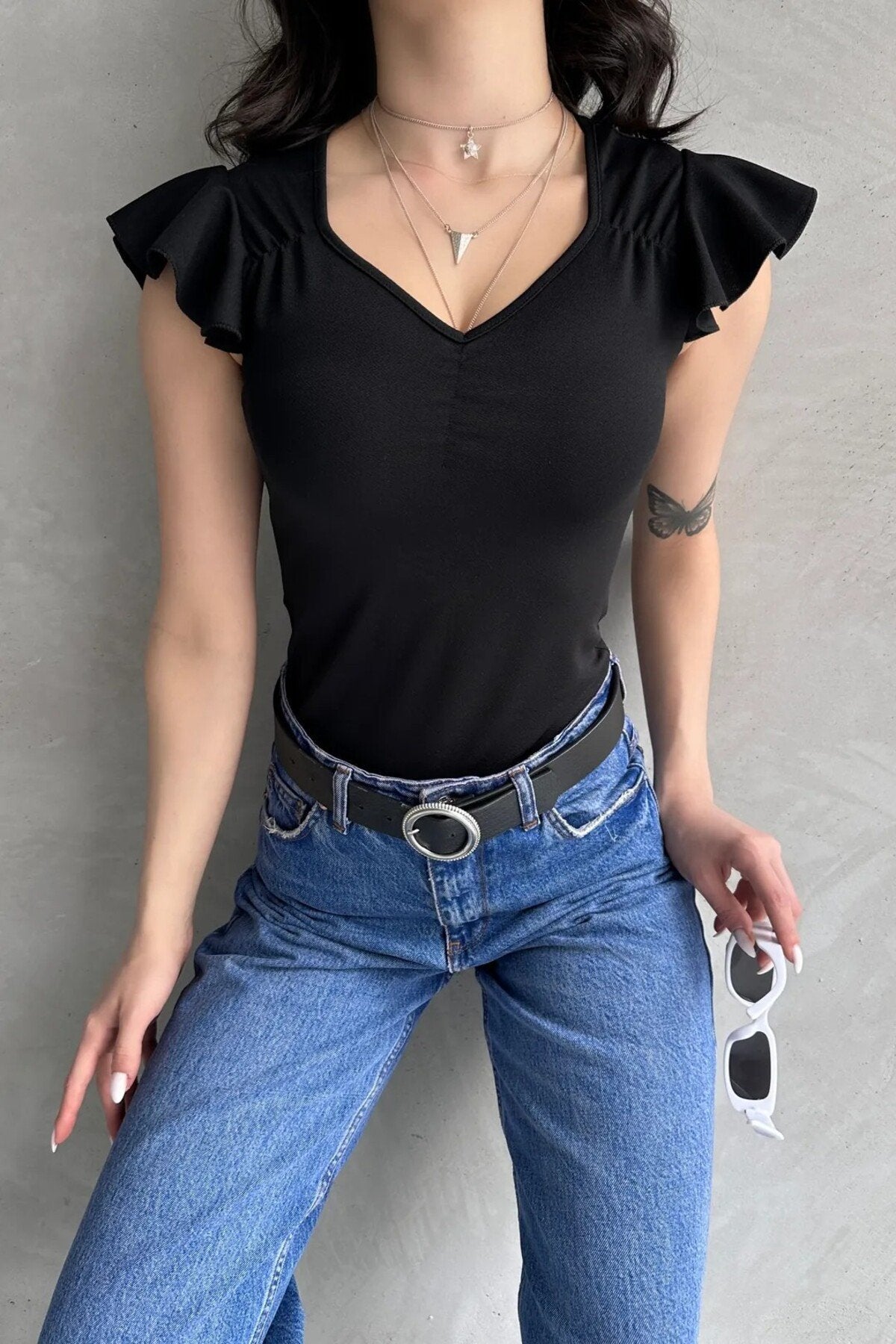 KADIN KALP YAKA ÖNÜ BÜZGÜLÜ OMUZLARI FIRFIRLI ESNEK ÖRME KUMAŞ BLUZ