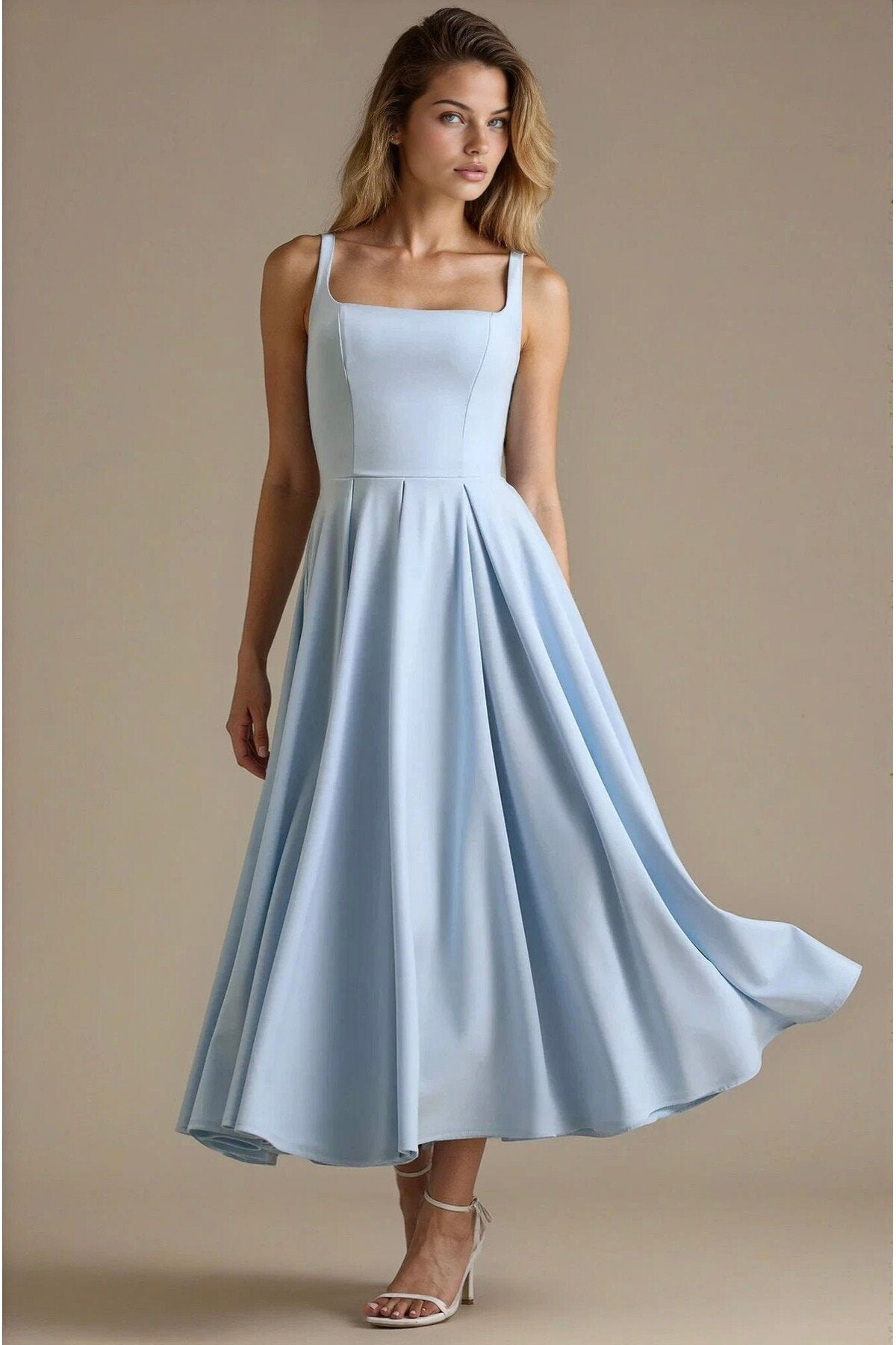 KADIN ATLAS KUMAŞ KLOŞ KESİM KALIN ASKILI UZUN DÜĞÜN NİŞAN SÖZ DAVET ELBİSESİ