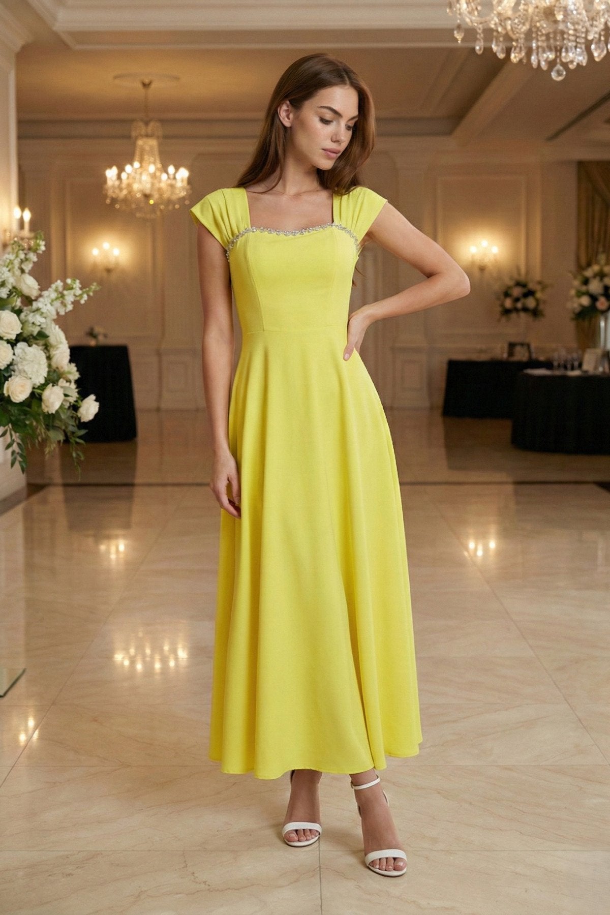 KADIN YAKASI TAŞ AKSESUAR DETAYLI ATLAS KUMAŞ UZUN BOY ETEĞİ KLOŞ ABİYE DÜĞÜN NİŞAN DAVET ELBİSESİ