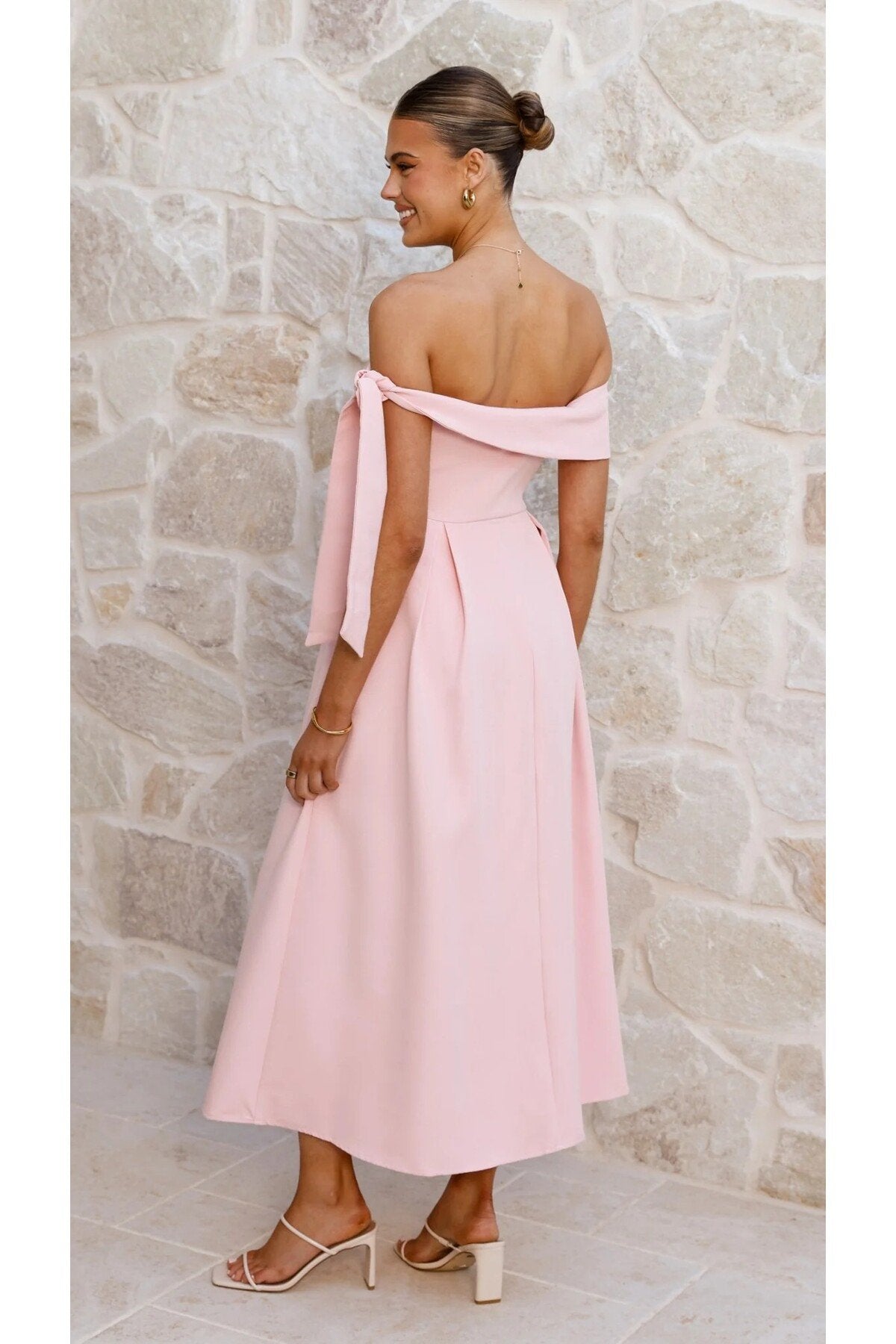 KADIN DÜŞÜK OMUZ KURDELE DETAYLI ATLAS KUMAŞ MİDİ BOY DÜĞÜN NİŞAN DAVET ELBİSESİ