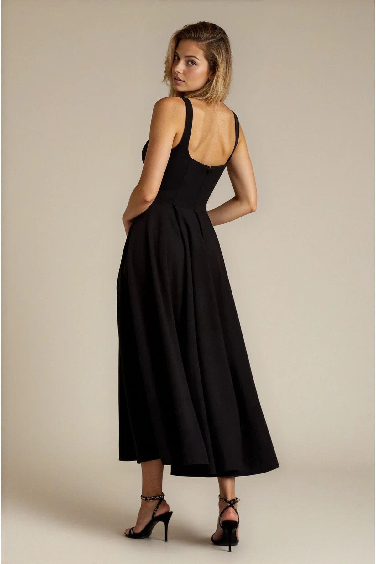 KADIN ATLAS KUMAŞ KLOŞ KESİM KALIN ASKILI UZUN DÜĞÜN NİŞAN SÖZ DAVET ELBİSESİ