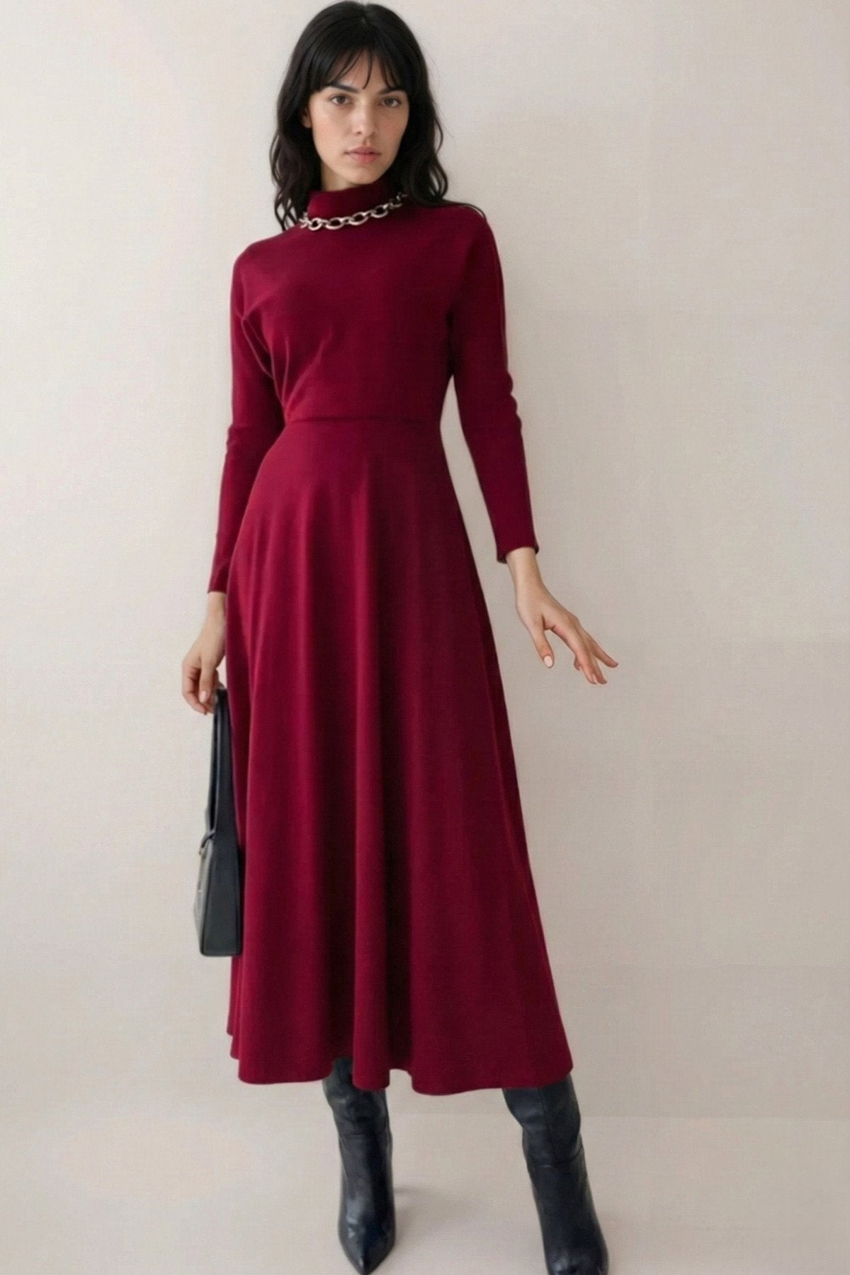 KADIN ESNEK TRİKO KUMAŞ DİK YAKA UZUN KOLLU KLOŞ ELBİSE