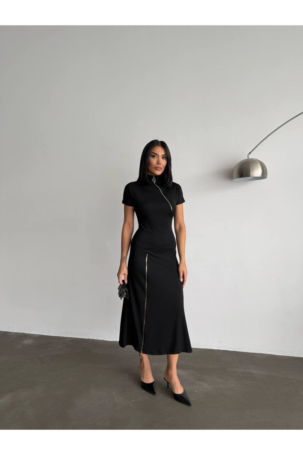 KADIN FERMUAR DETAYLI ESNEK KUMAŞ MİDİ BOY ELBİSE