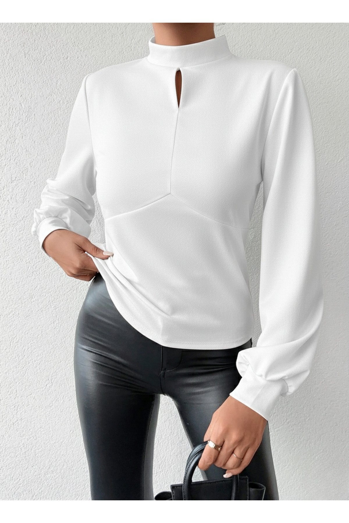 KADIN BALON KOL ÖNÜ DAMLA DETAYLI ESNEK ÖRME KUMAŞ BLUZ