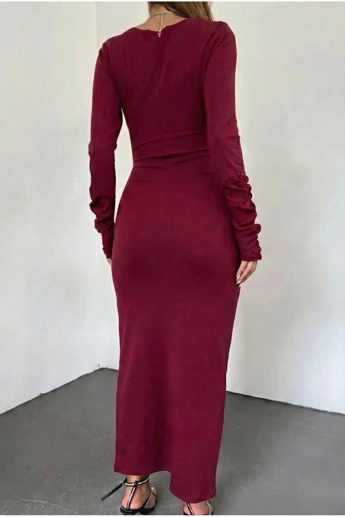 KADIN DRAPE DETAYLI KRUVAZE YAKA YIRTMAÇLI ESNEK KUMAŞ ELBİSE