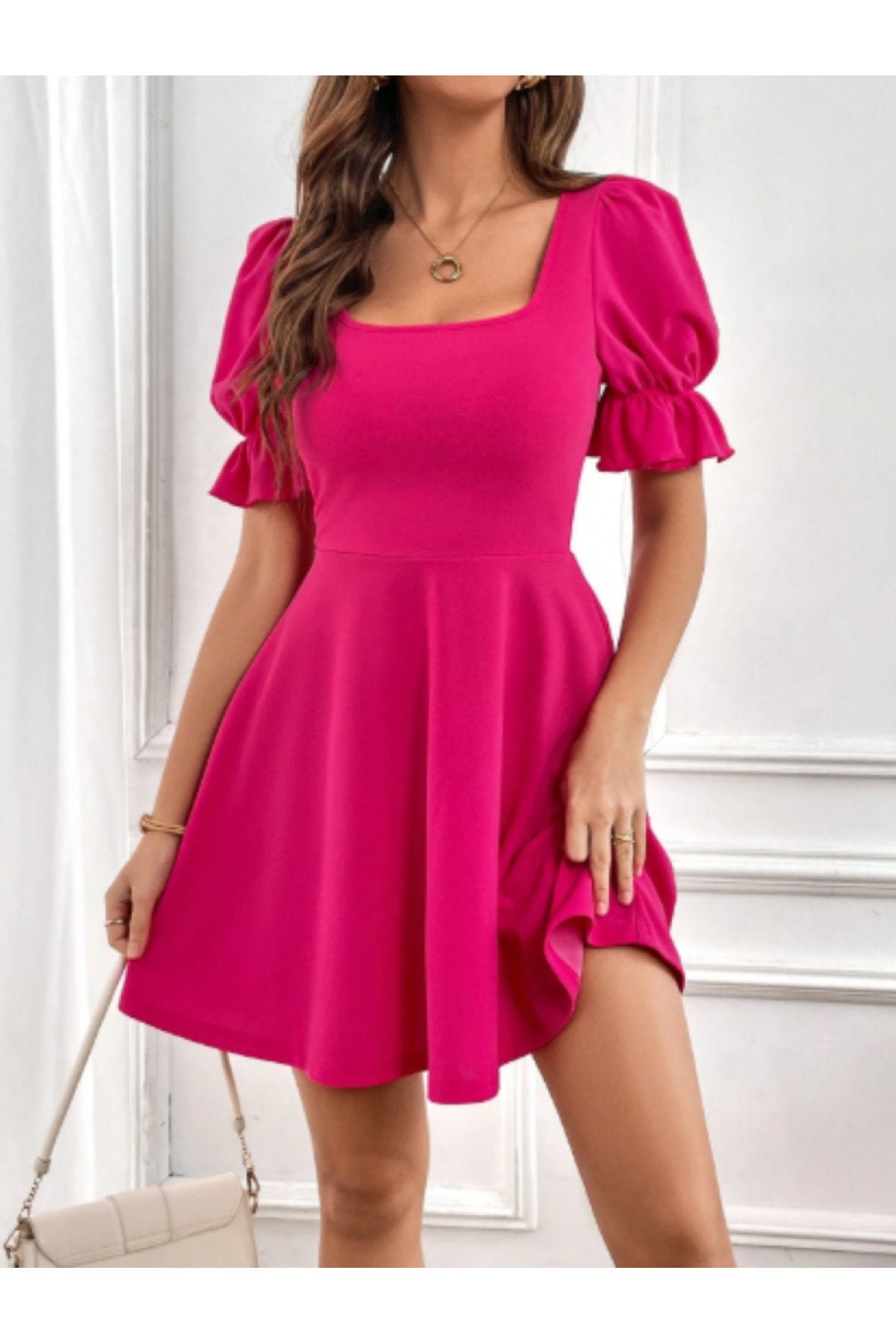 KADIN KARE YAKA PRENSES KOL ETEĞİ KLOŞ ESNEK KUMAŞ ELBİSE