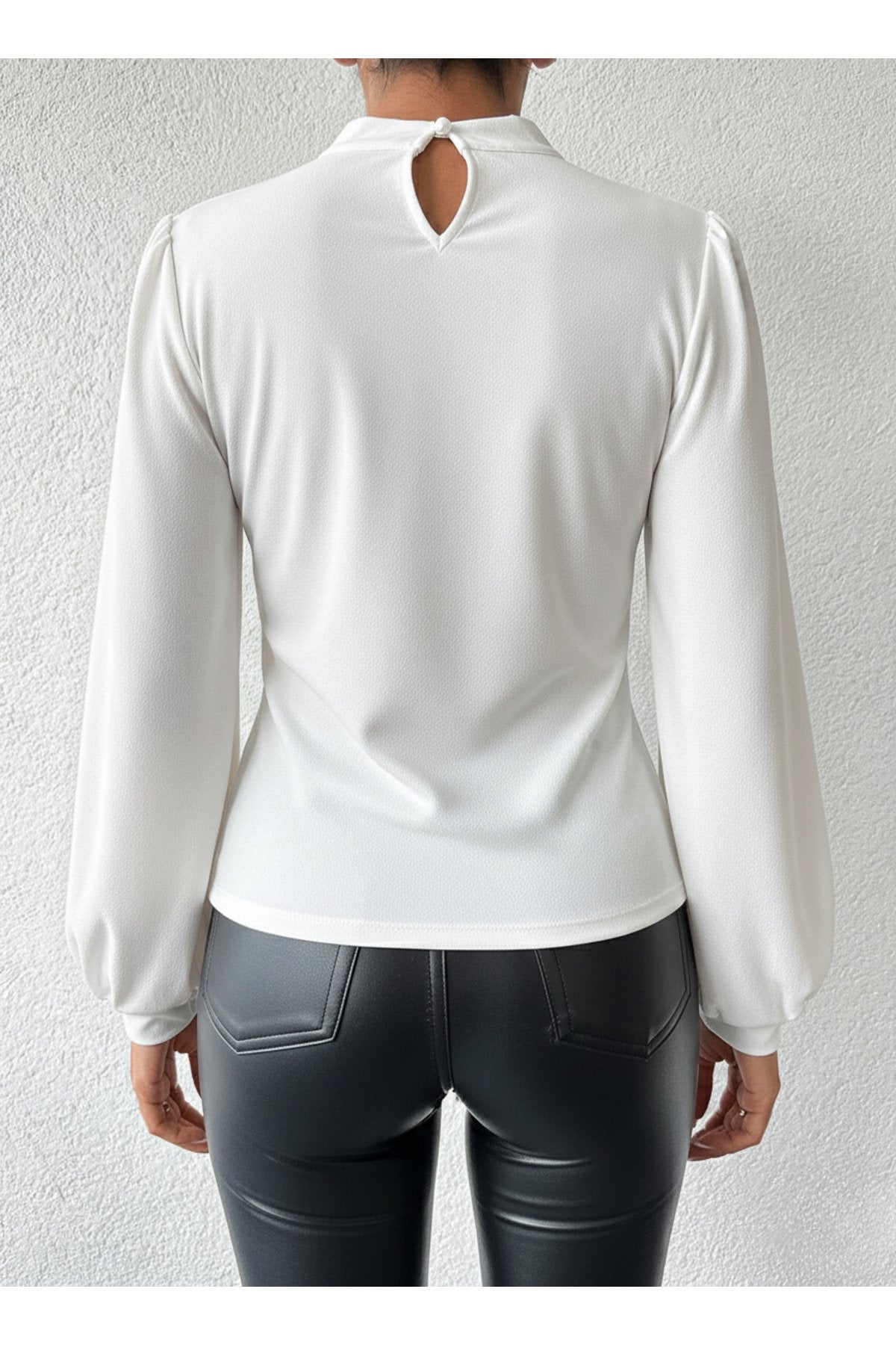 KADIN BALON KOL ÖNÜ DAMLA DETAYLI ESNEK ÖRME KUMAŞ BLUZ