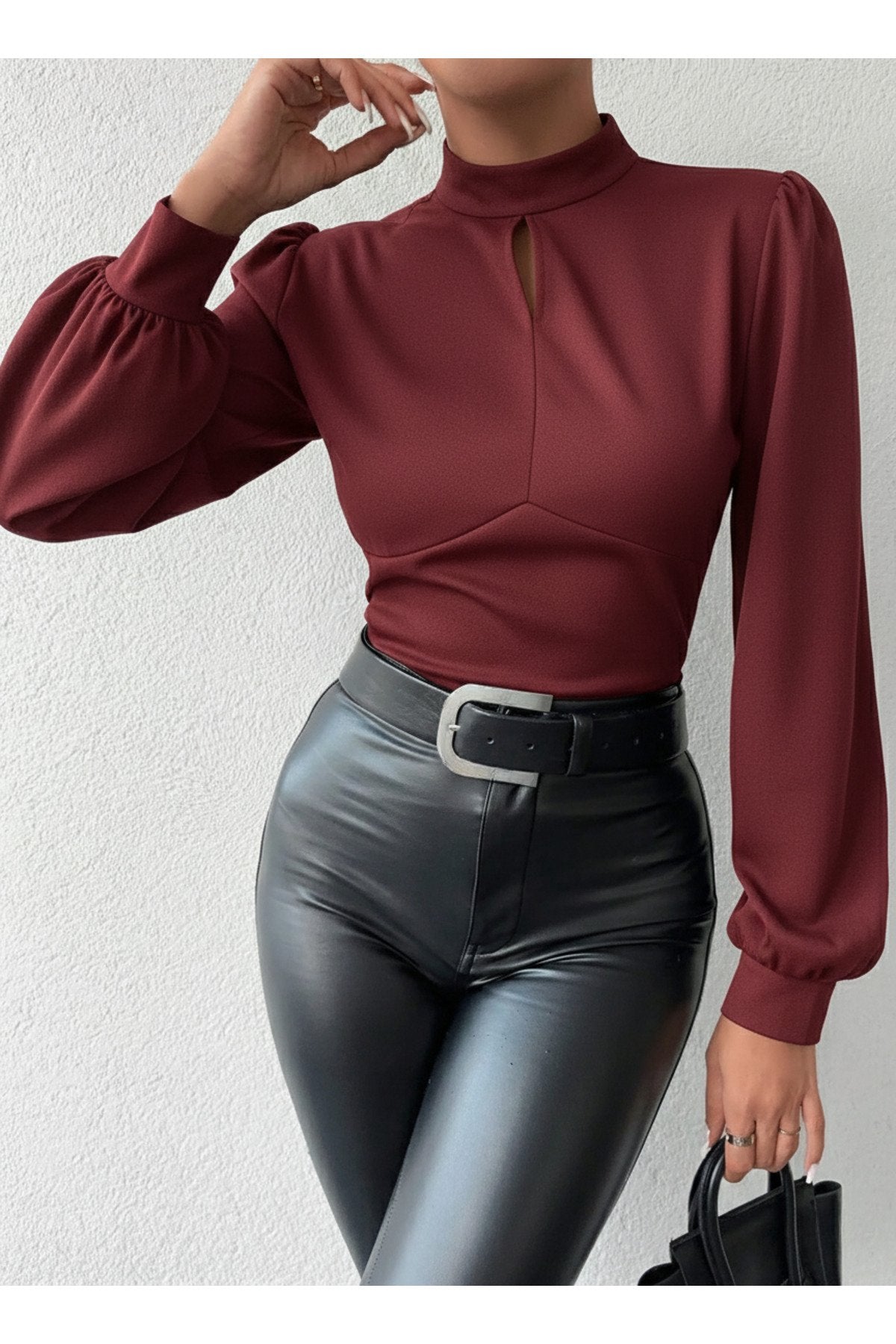 KADIN BALON KOL ÖNÜ DAMLA DETAYLI ESNEK ÖRME KUMAŞ BLUZ