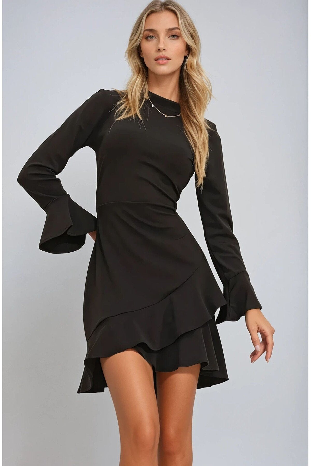 KADIN ETEĞİ VOLANLI YARIM BALIKÇI YAKA İSPANYOL KOL ESNEK KUMAŞ ELBİSE