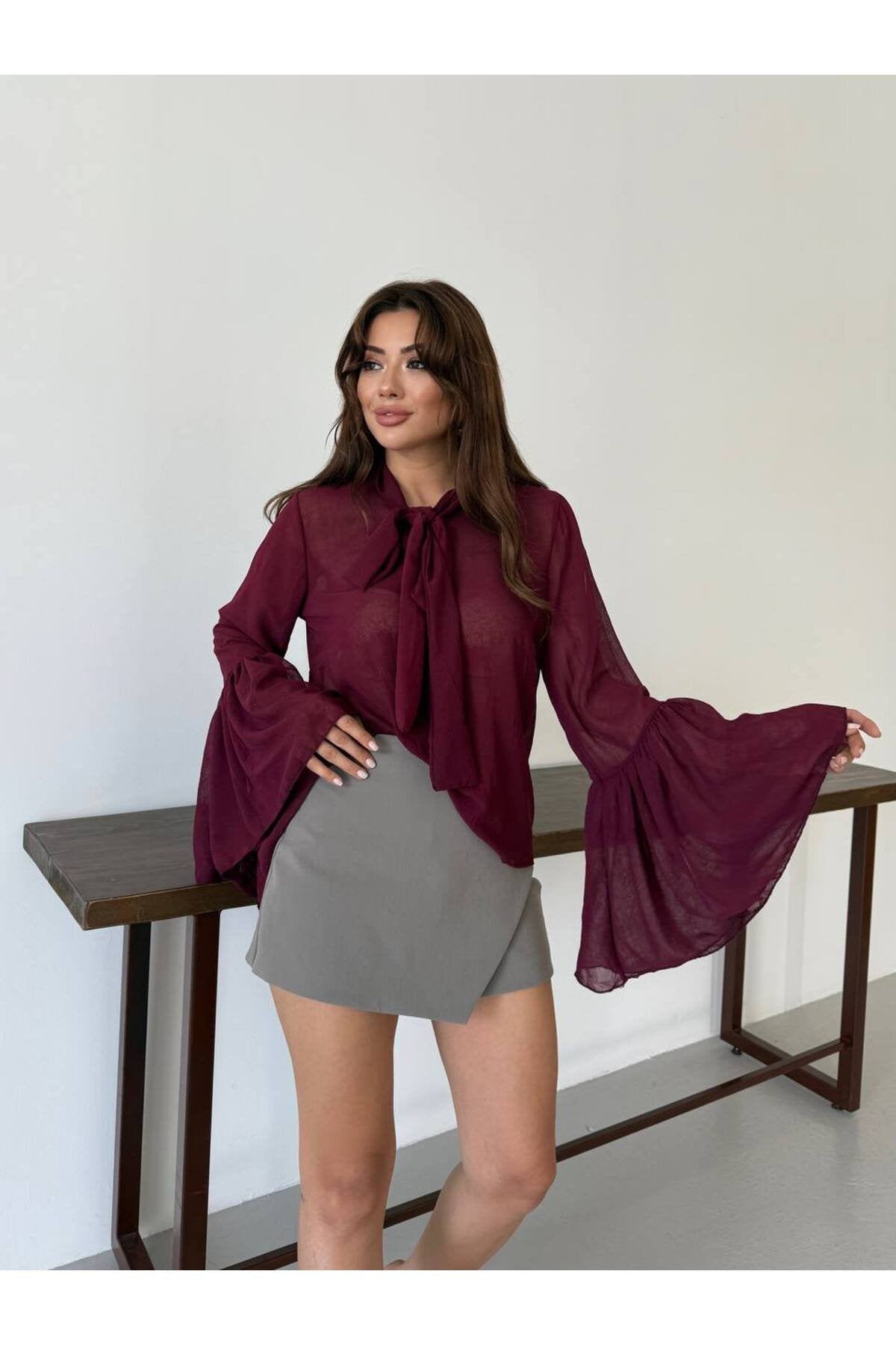 KADIN YAKASI BAĞLAMA DETAYLI İSPANYOL KOL ŞİFON BLUZ