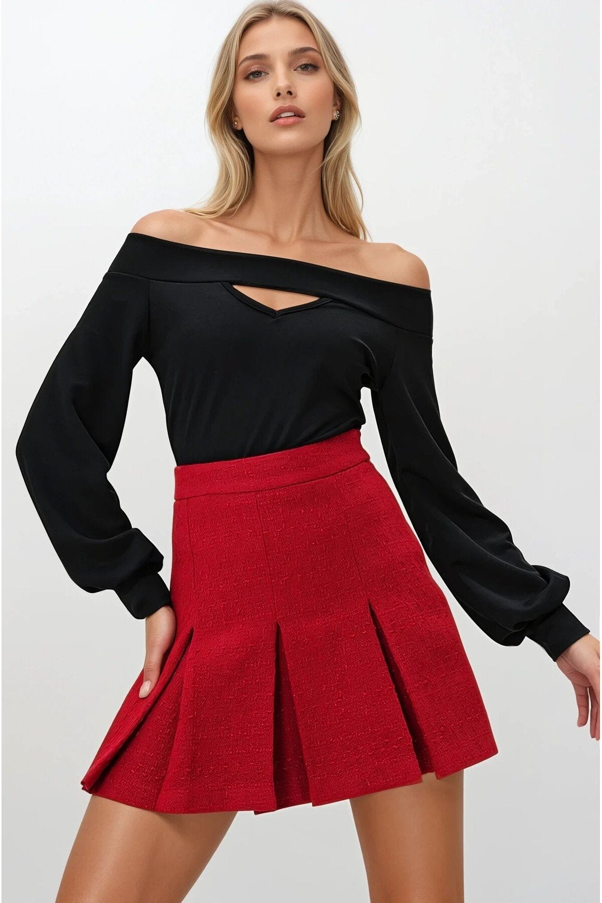 KADIN CUT OUT DETAYLI KAYIK YAKA ESNEK KUMAŞ BALON KOL BLUZ