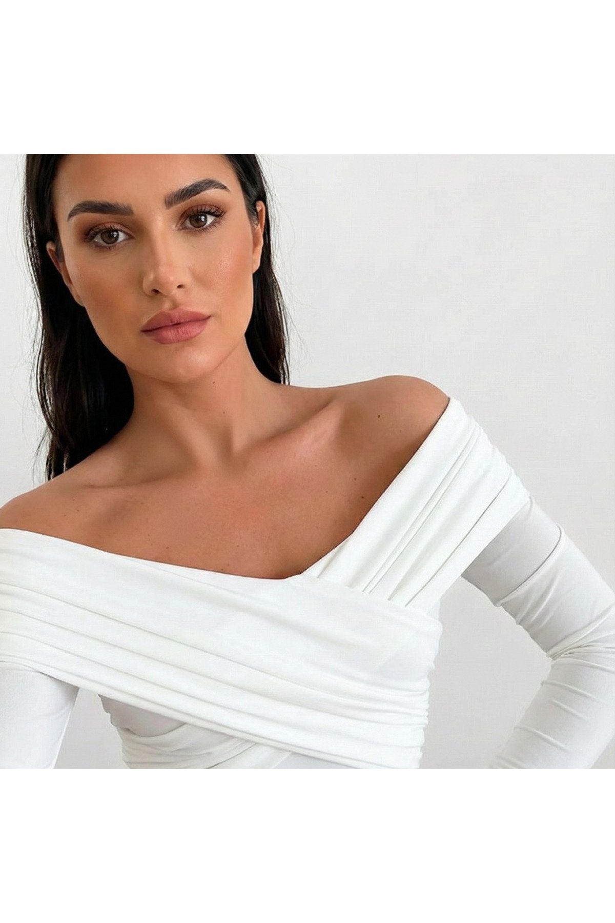 KADIN ÇAPRAZ YAKA DRAPE DETAYLI ESNEK KUMAŞ TASARIM BLUZ