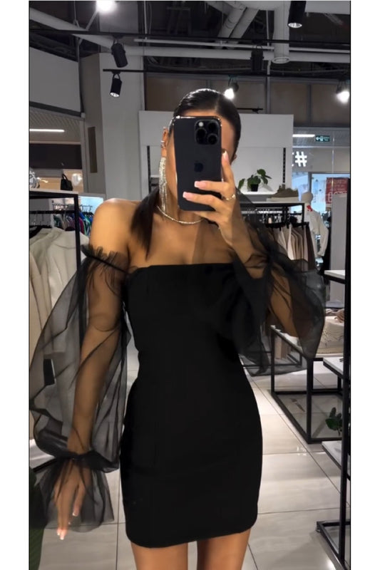 KADIN STRAPLEZ YAKA KOLLARI TÜL GARNİLİ ESNEK KUMAŞ DAVET ELBİSESİ