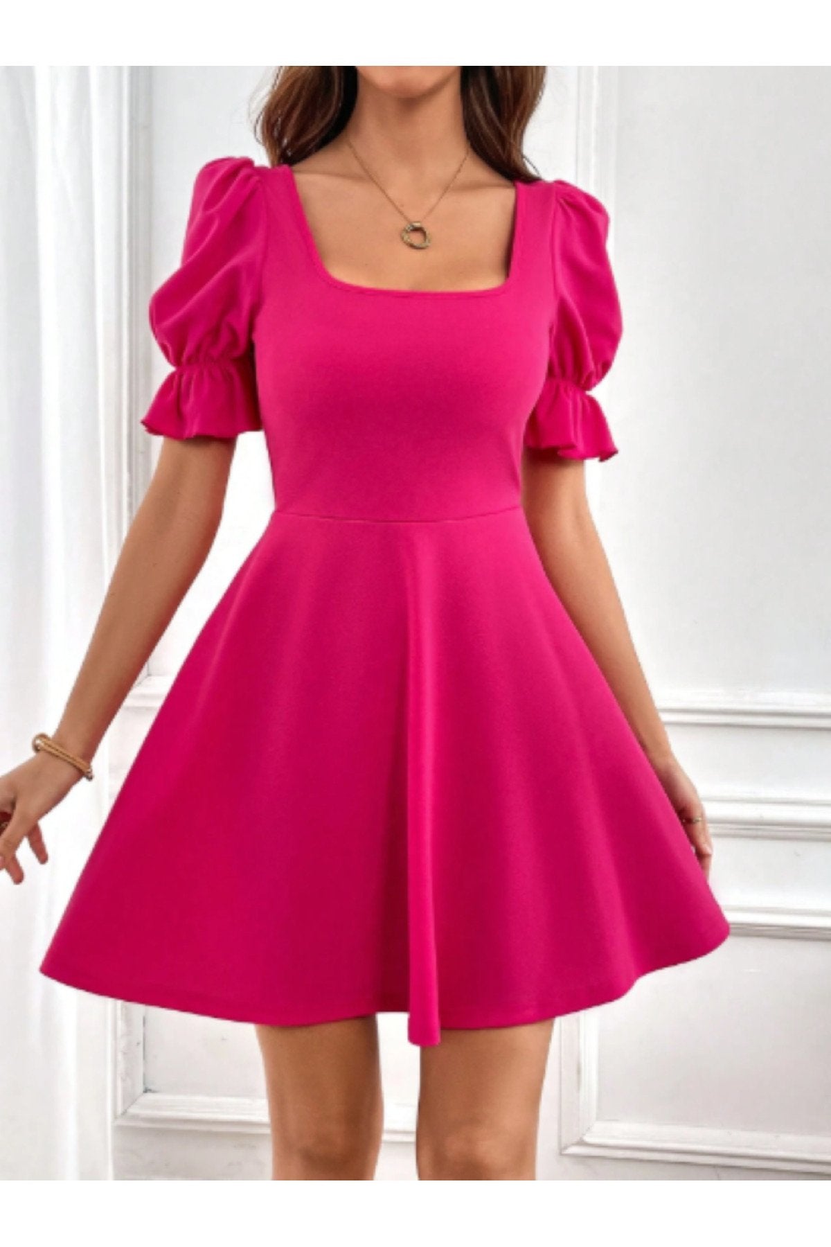 KADIN KARE YAKA PRENSES KOL ETEĞİ KLOŞ ESNEK KUMAŞ ELBİSE