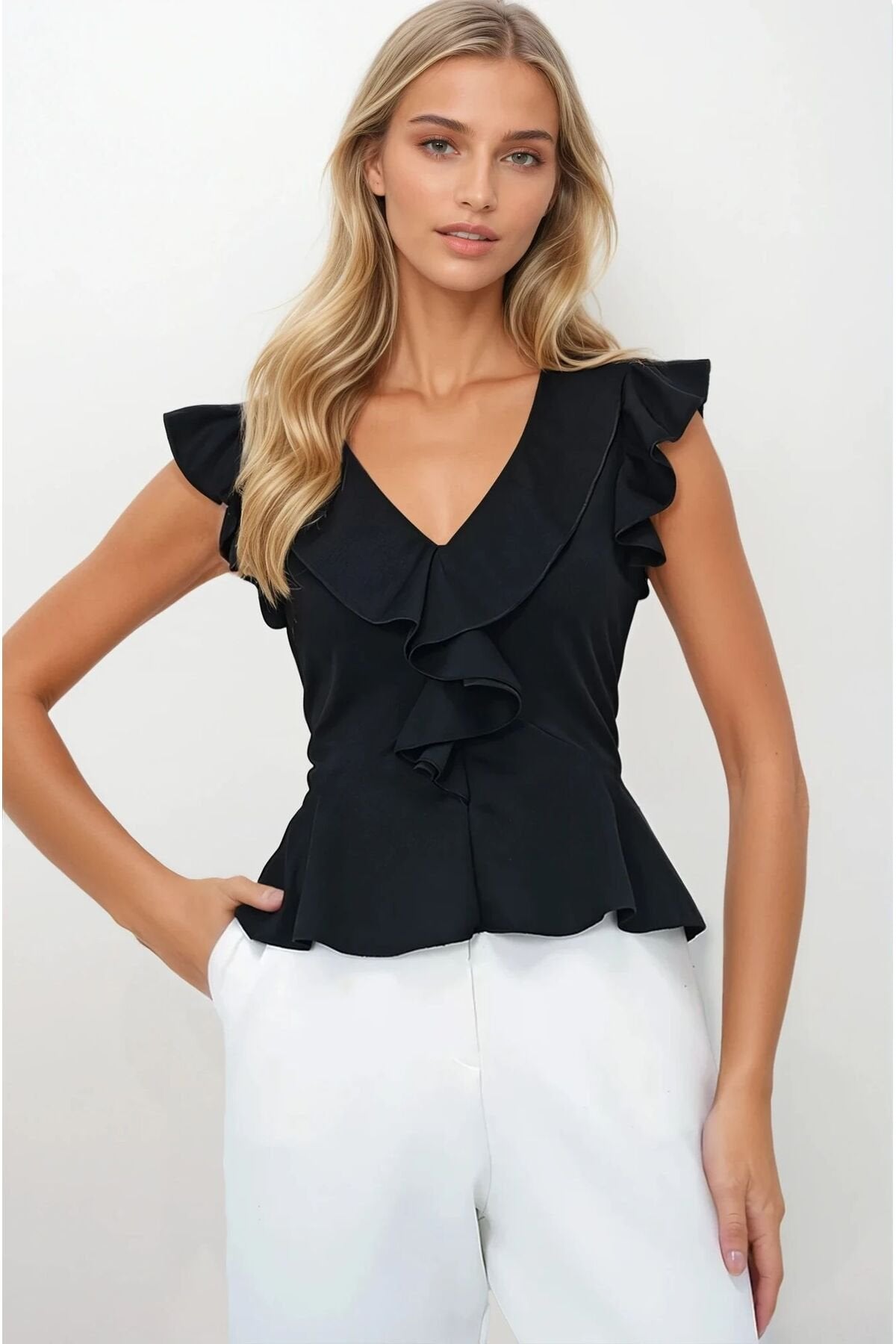 KADIN V YAKA VOLANLI ESNEK ÖRME KUMAŞ BLUZ