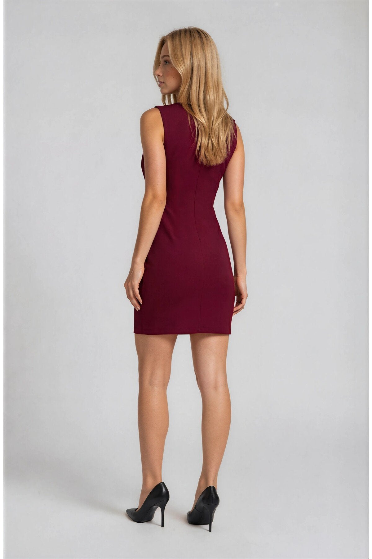 KADIN YIRTMAÇLI DÜĞME DETAYLI KOLSUZ ATLAS KUMAŞ MİNİ ELBİSE