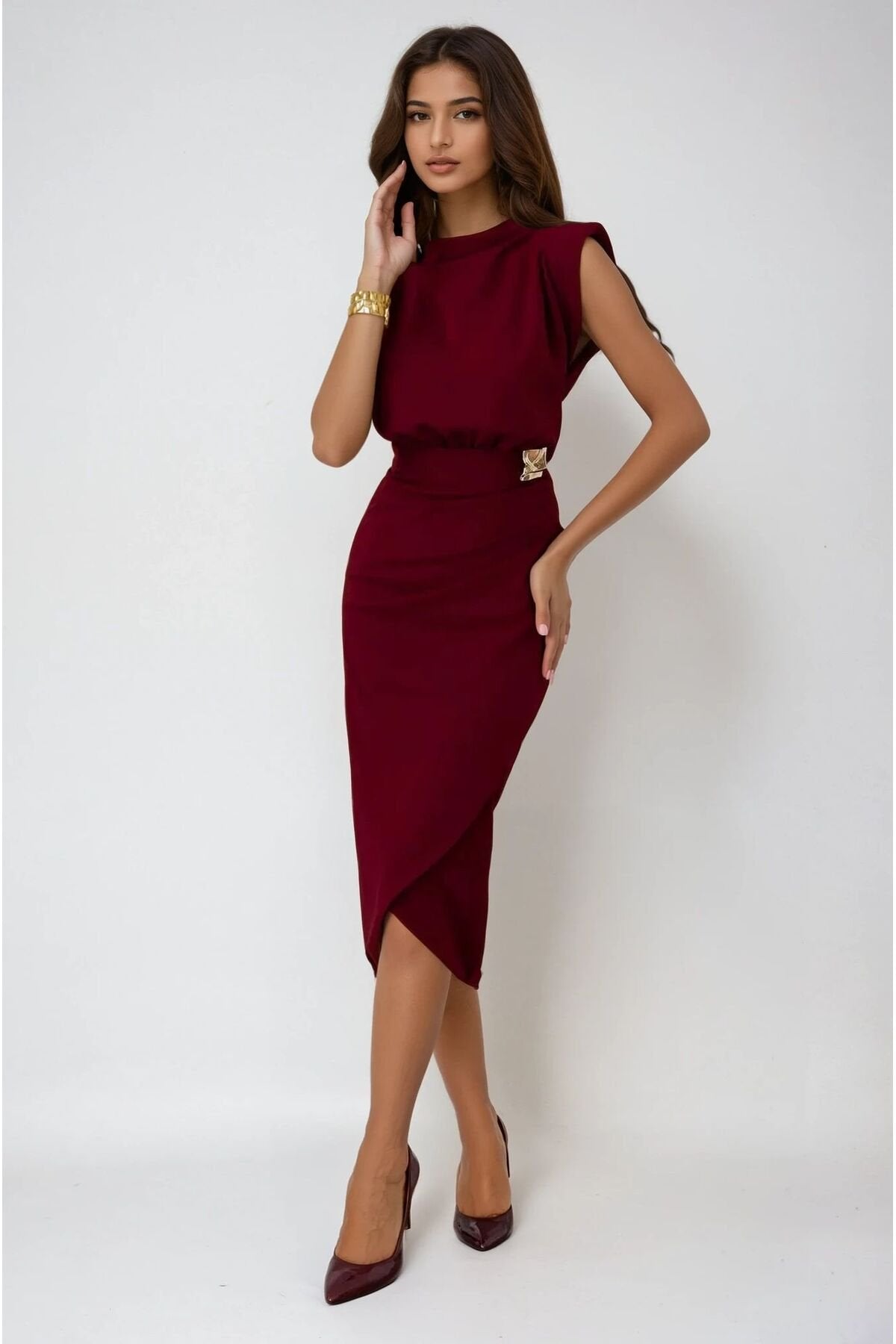 KADIN VATKALI BROŞ DETAYLI ESNEK KUMAŞ ANVELOP KESİM DÜĞÜN DAVET SÖZ NİŞAN ELBİSESİ