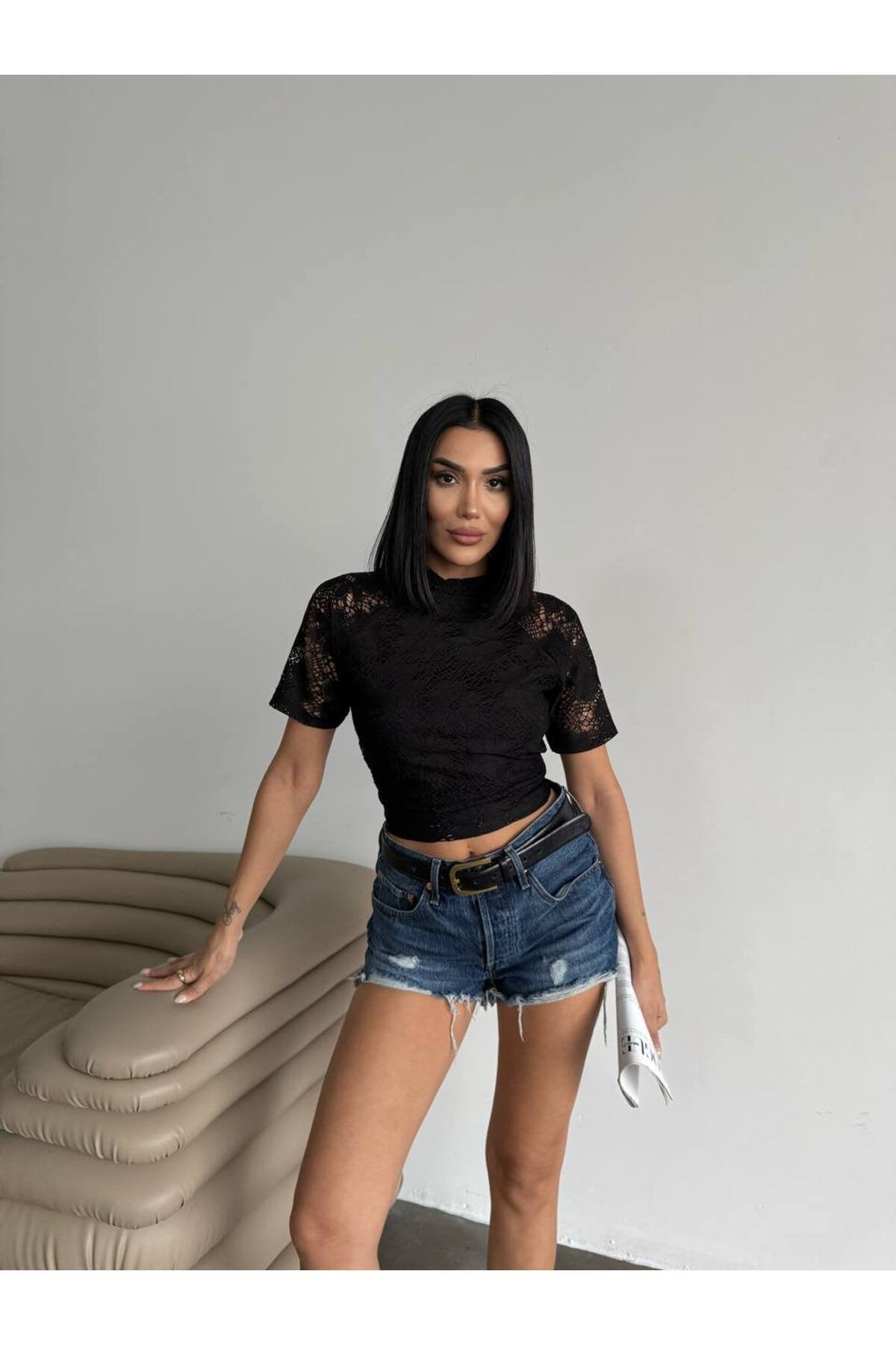 KADIN ARKASI KUŞAKLI ASTARLI DANTEL BLUZ