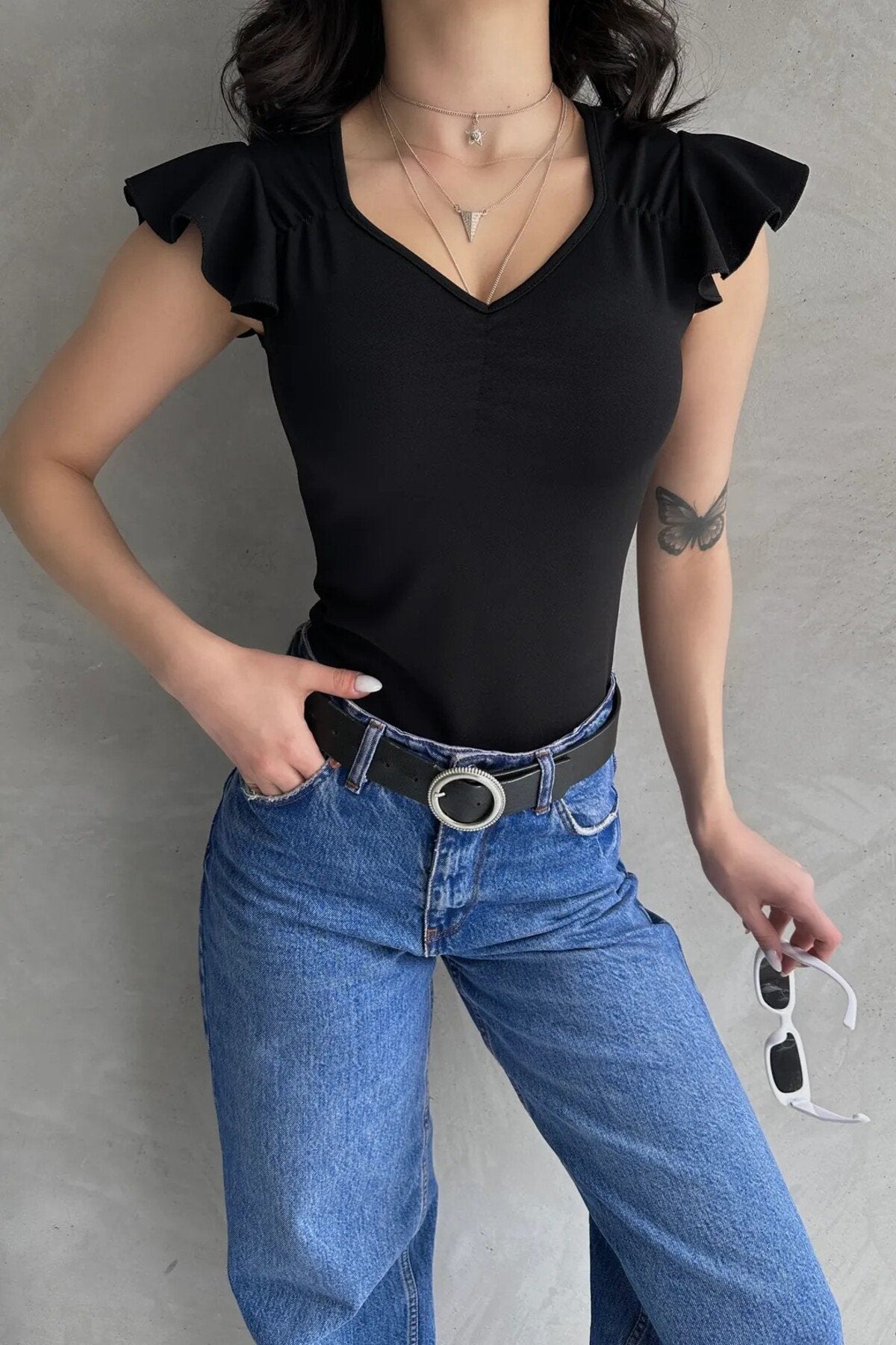 KADIN KALP YAKA ÖNÜ BÜZGÜLÜ OMUZLARI FIRFIRLI ESNEK ÖRME KUMAŞ BLUZ