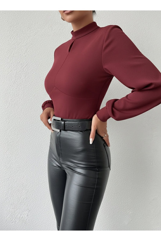 KADIN BALON KOL ÖNÜ DAMLA DETAYLI ESNEK ÖRME KUMAŞ BLUZ