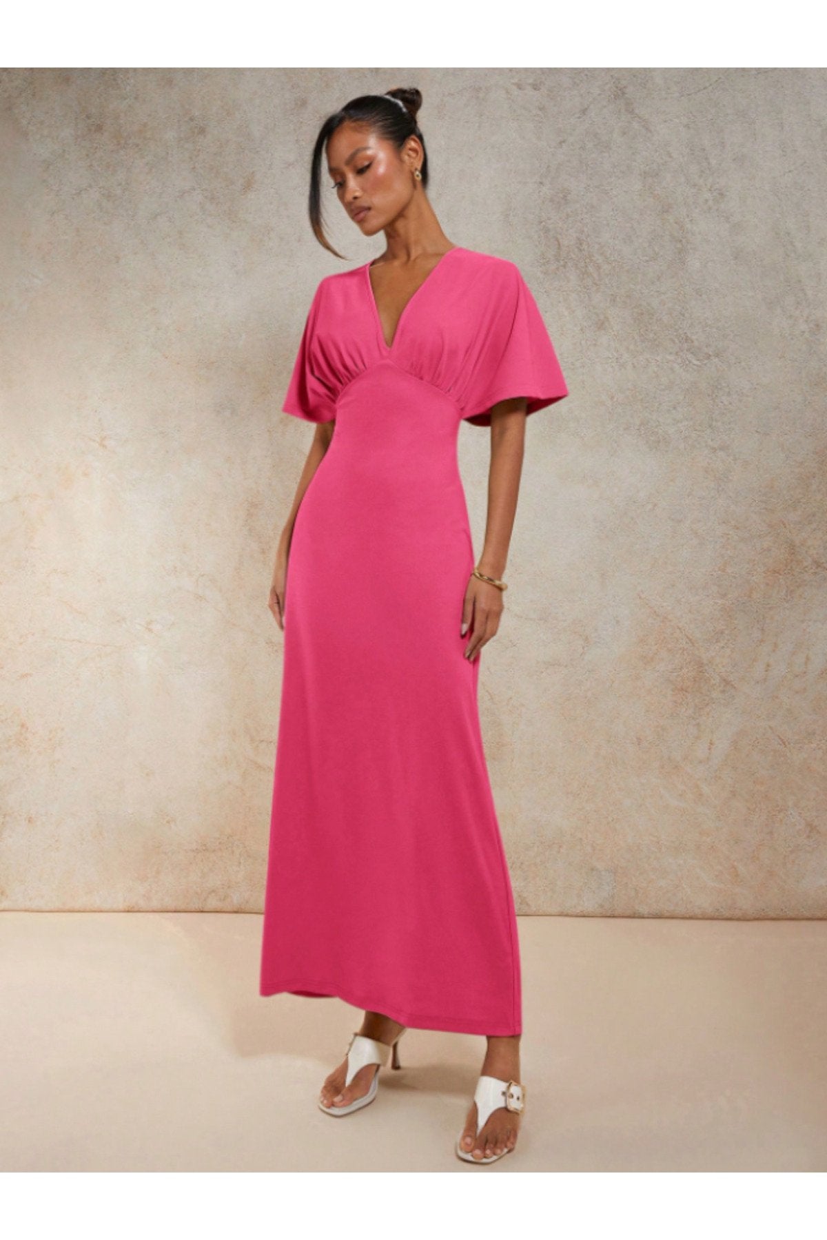 KADIN V YAKA MELEK KOL GÖĞSÜ BÜZGÜ DETAYLI ESNEK ÖRME KUMAŞ UZUN BOY ELBİSE