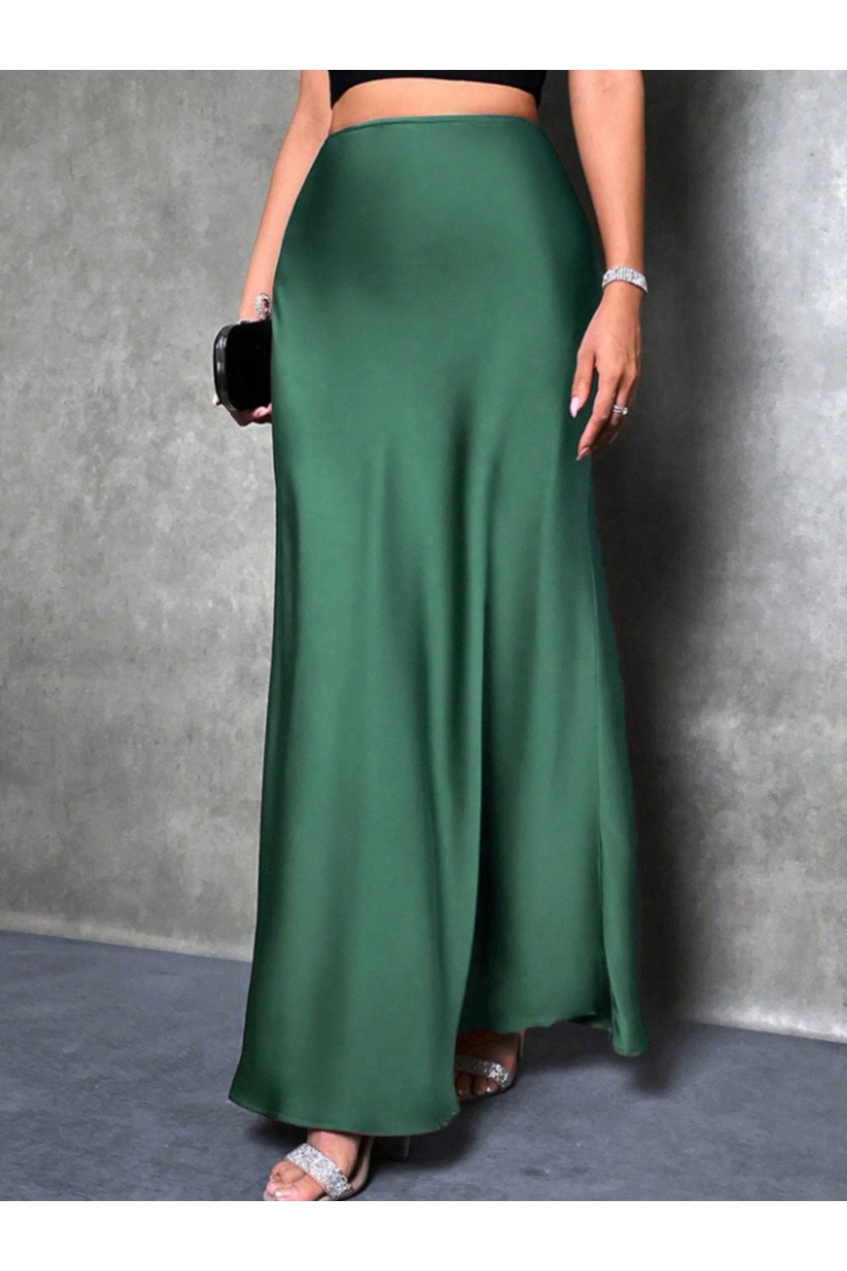 KADIN YÜKSEK BEL UZUN BOY SATEN ETEK