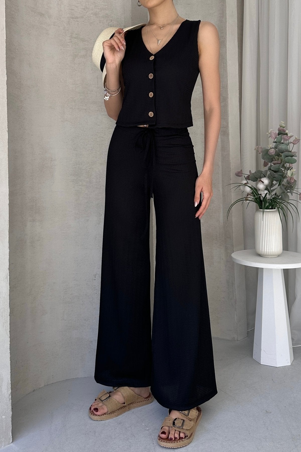 KADIN ESNEK DOKULU KUMAŞ YELEK VE PANTOLON TAKIM