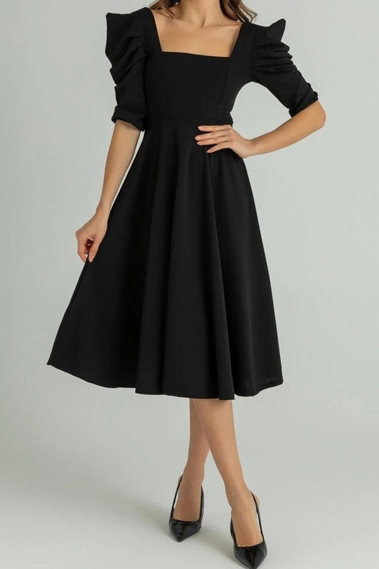 KADIN KARE YAKA PRENSES KOL ESNEK KUMAŞ MİDİ BOY KLOŞ ELBİSE