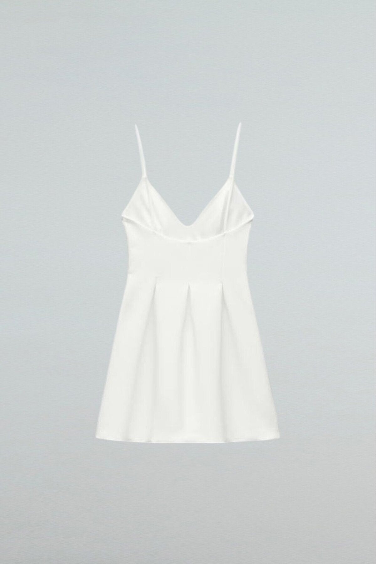 KADIN V YAKA İNCE ASKILI PİLELİ KLOŞ ELBİSE