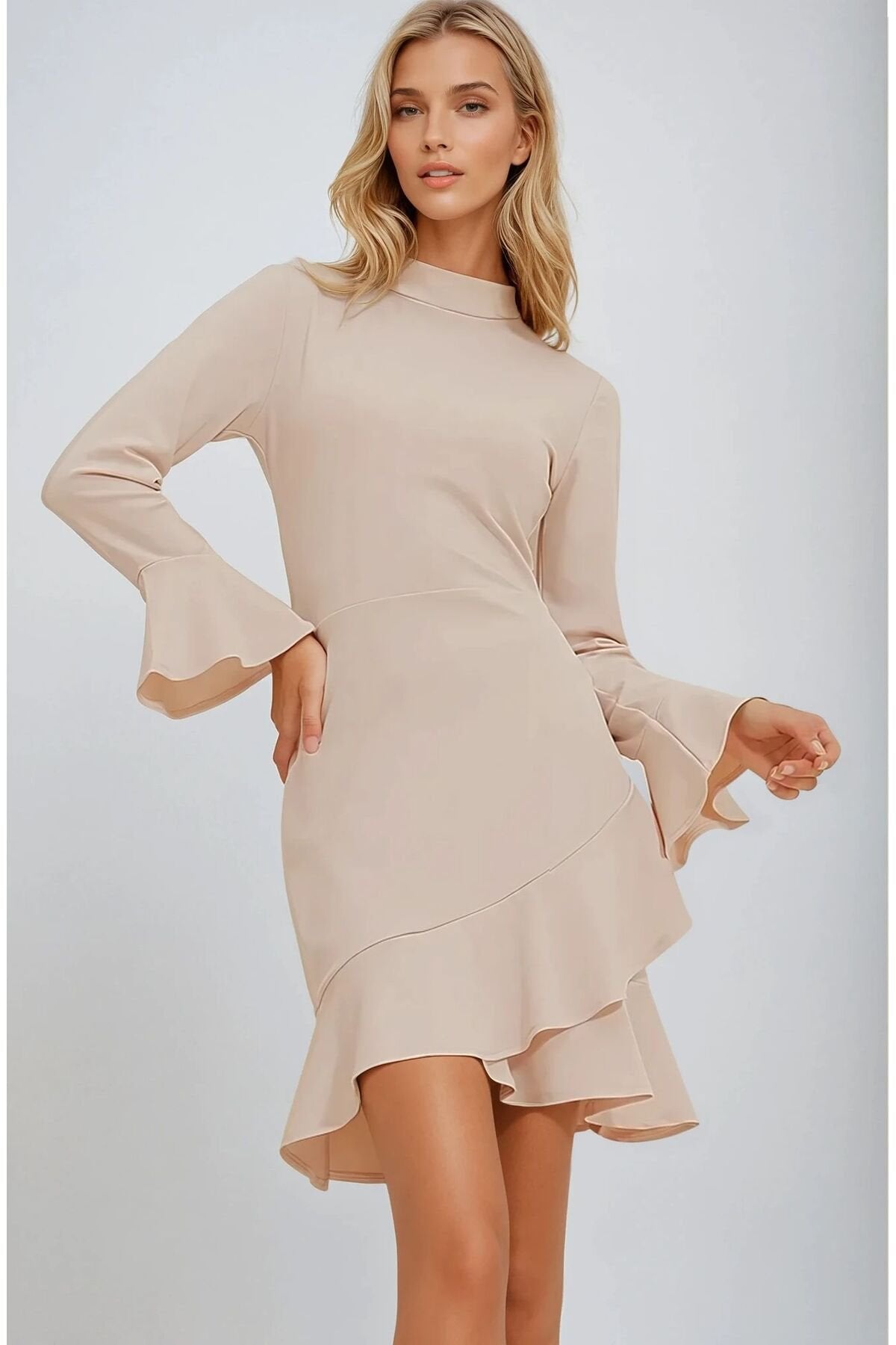 KADIN ETEĞİ VOLANLI YARIM BALIKÇI YAKA İSPANYOL KOL ESNEK KUMAŞ ELBİSE