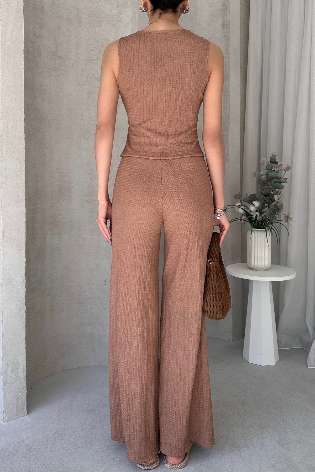 KADIN ESNEK DOKULU KUMAŞ YELEK VE PANTOLON TAKIM