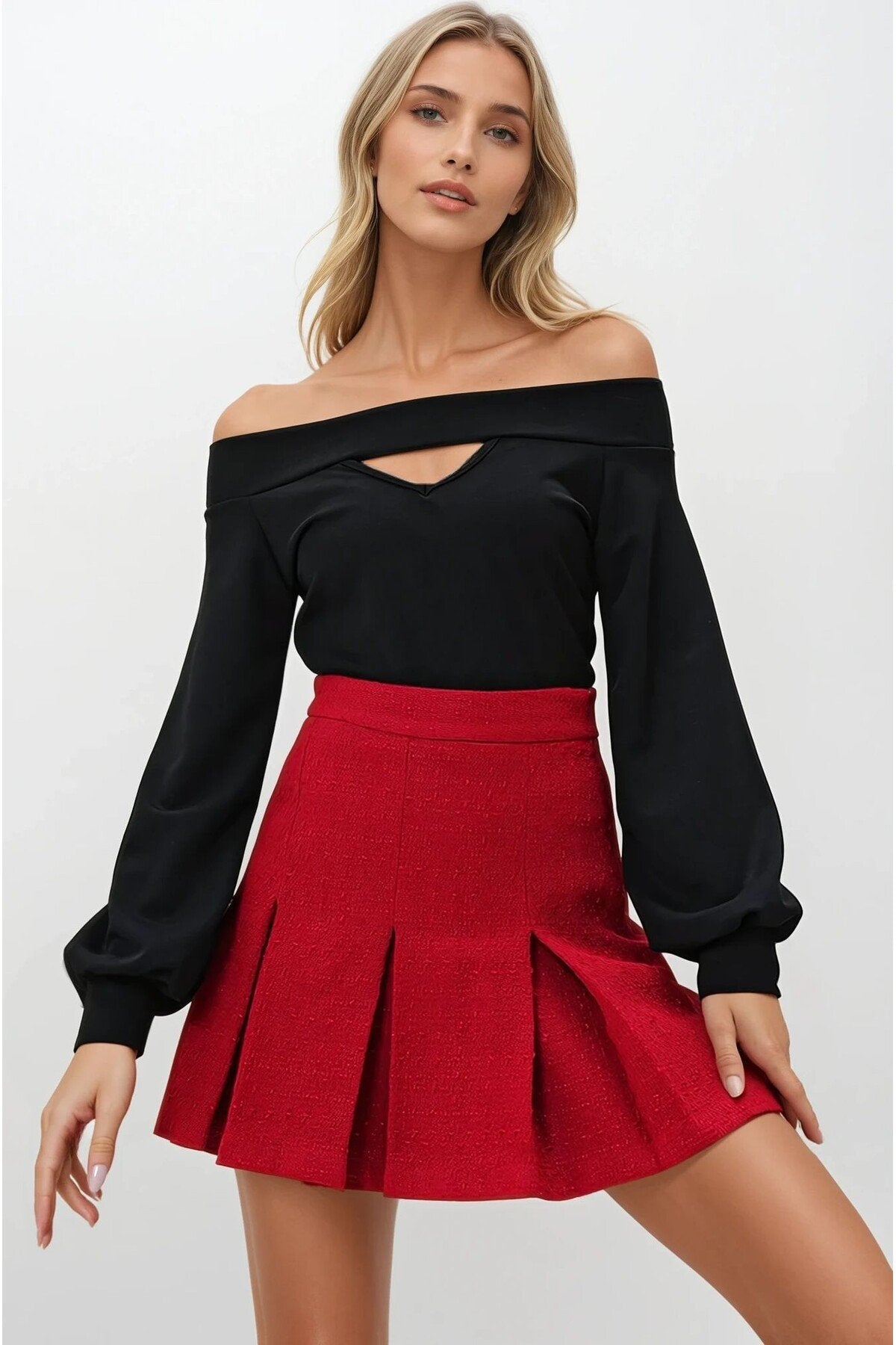 KADIN CUT OUT DETAYLI KAYIK YAKA ESNEK KUMAŞ BALON KOL BLUZ