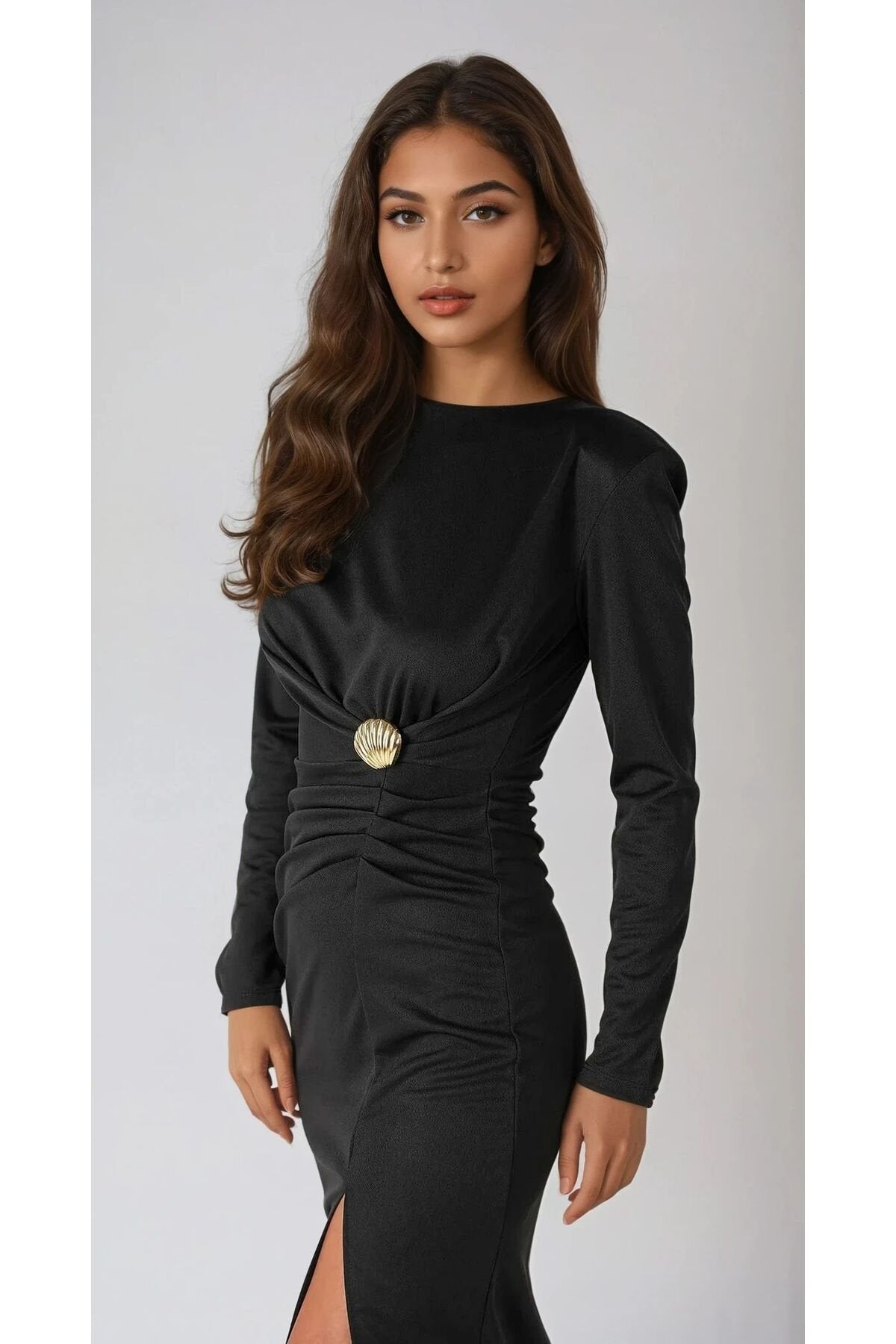 KADIN VATKALI DRAPE DETAYLI ESNEK KUMAŞ BROŞLU MİDİ BOY SÖZ DÜĞÜN NİŞAN DAVET ELBİSESİ