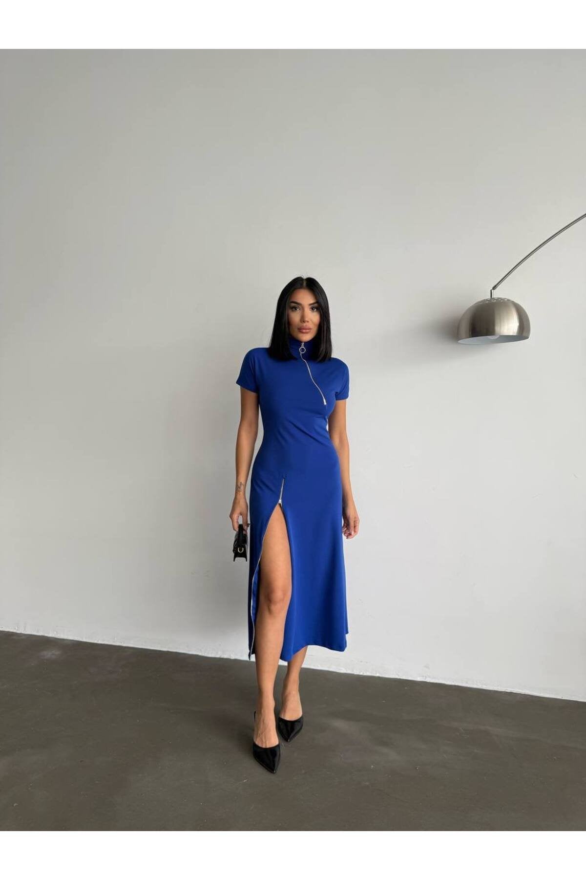 KADIN FERMUAR DETAYLI ESNEK KUMAŞ MİDİ BOY ELBİSE