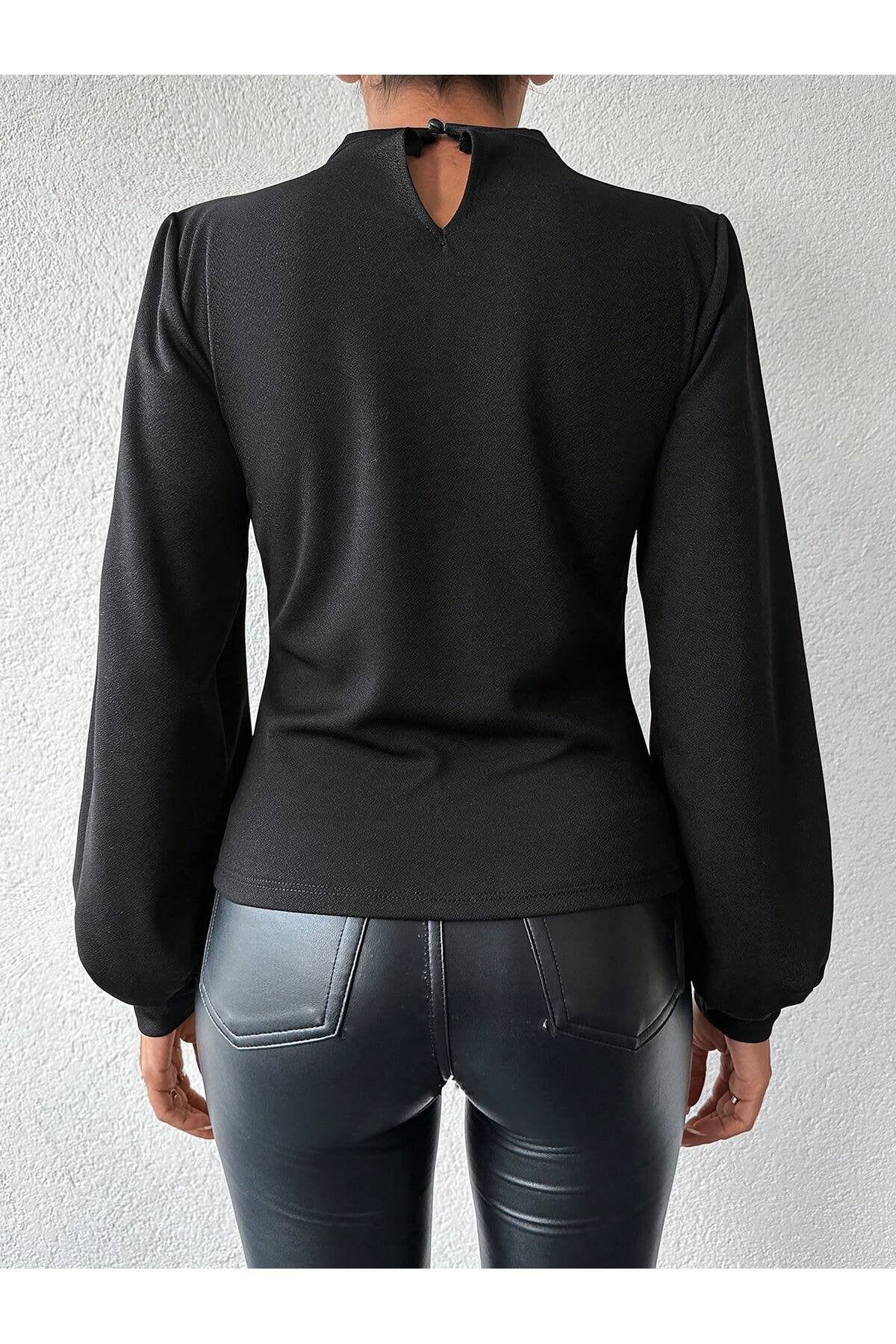 KADIN BALON KOL ÖNÜ DAMLA DETAYLI ESNEK ÖRME KUMAŞ BLUZ